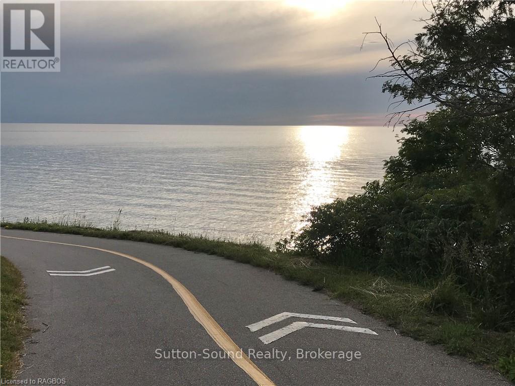 162 Miramichi Bay Road, Saugeen Shores, Ontario  N0H 2C6 - Photo 5 - X12180799