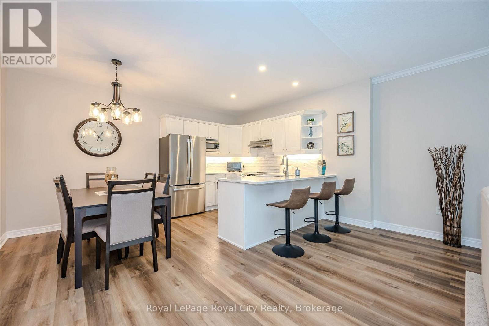 104 - 60 Wyndham Street S, Guelph, Ontario  N1E 7H7 - Photo 12 - X12180814