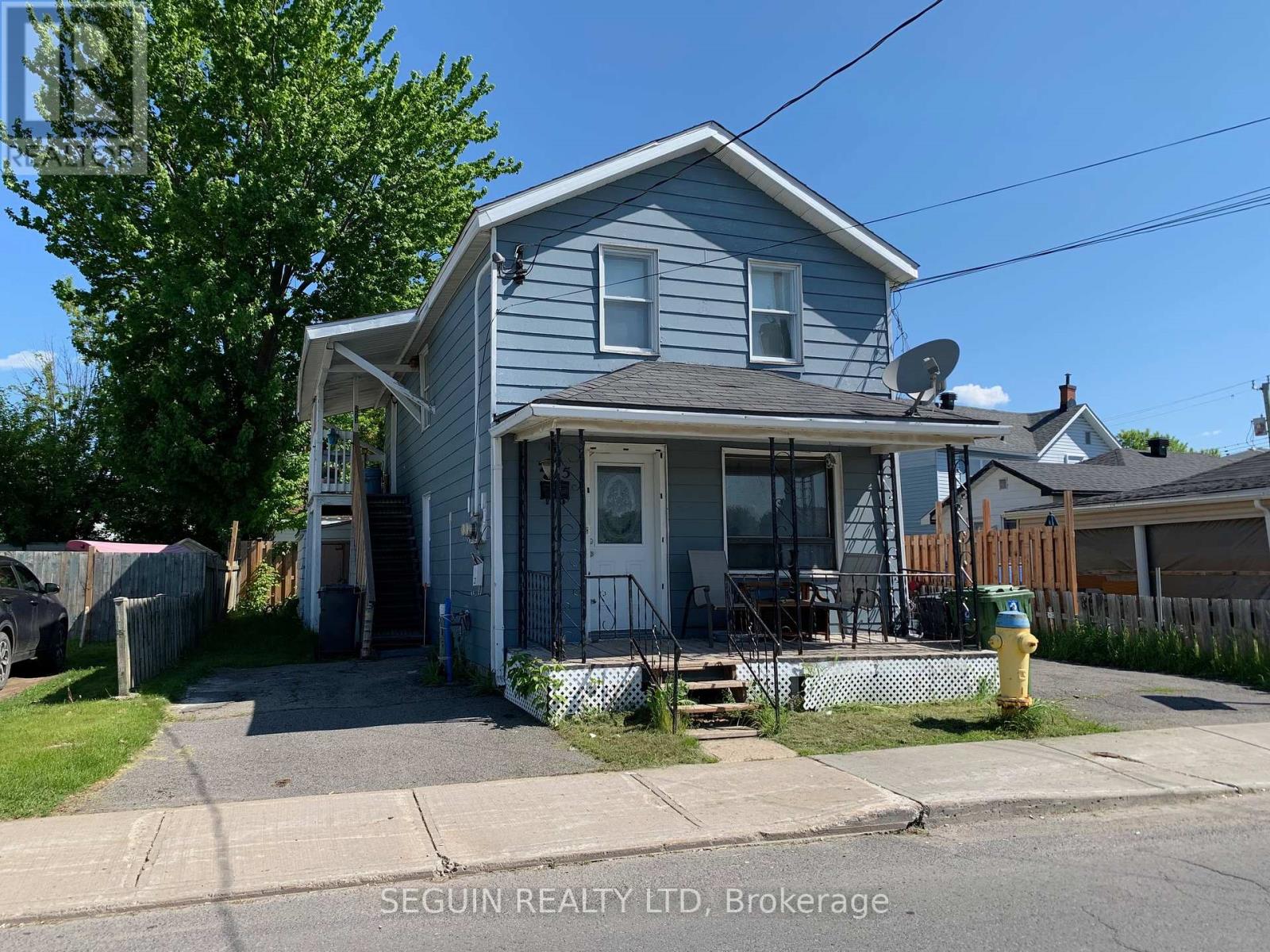 223-225 Higginson Street, Hawkesbury, Ontario  K6A 1G6 - Photo 2 - X12176413