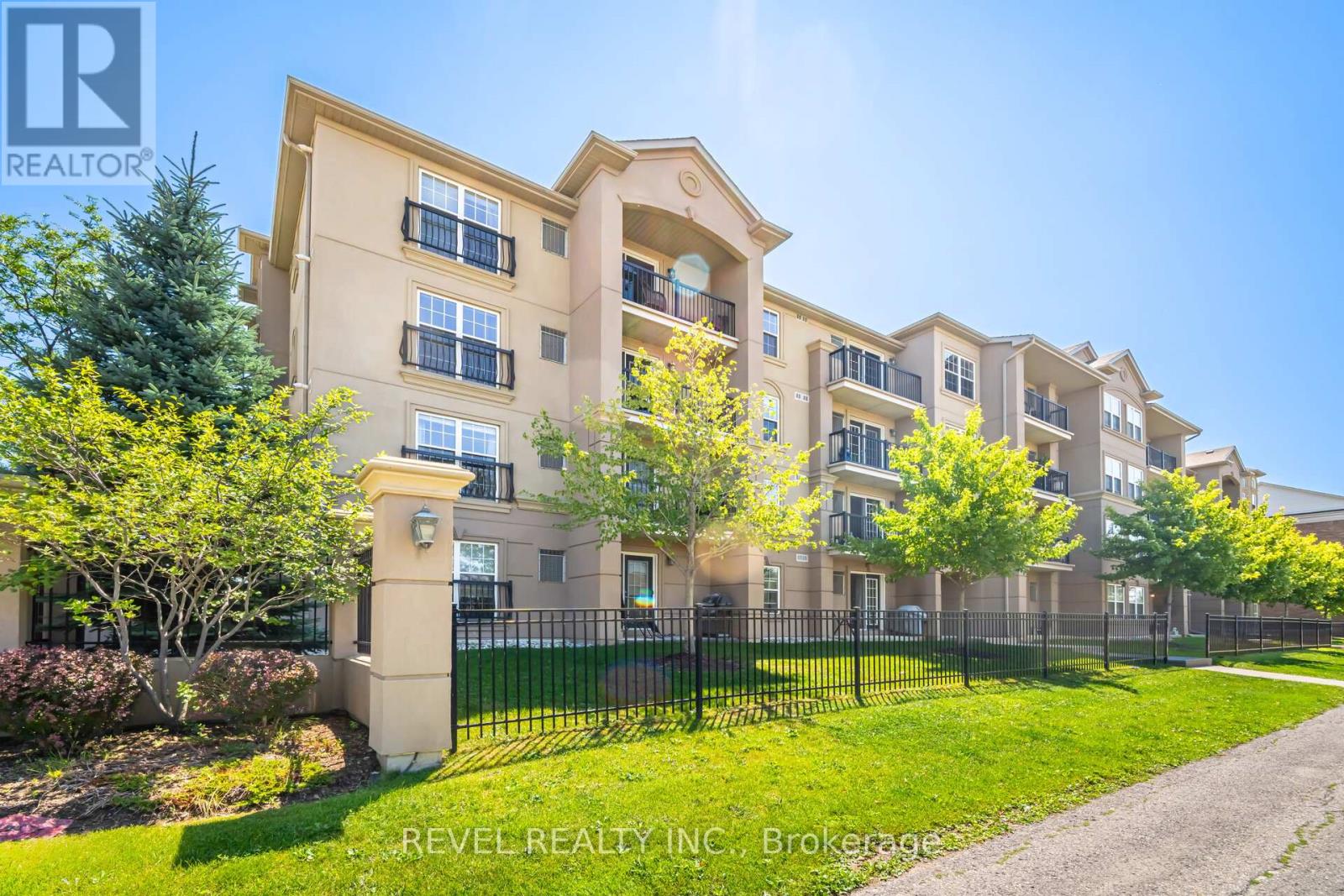 406 - 1340 MAIN STREET E, Milton, Ontario