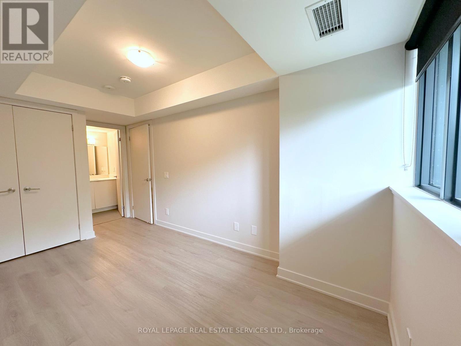 401 - 3385 Dundas Street W, Toronto, Ontario  M6S 2S2 - Photo 13 - W12180700