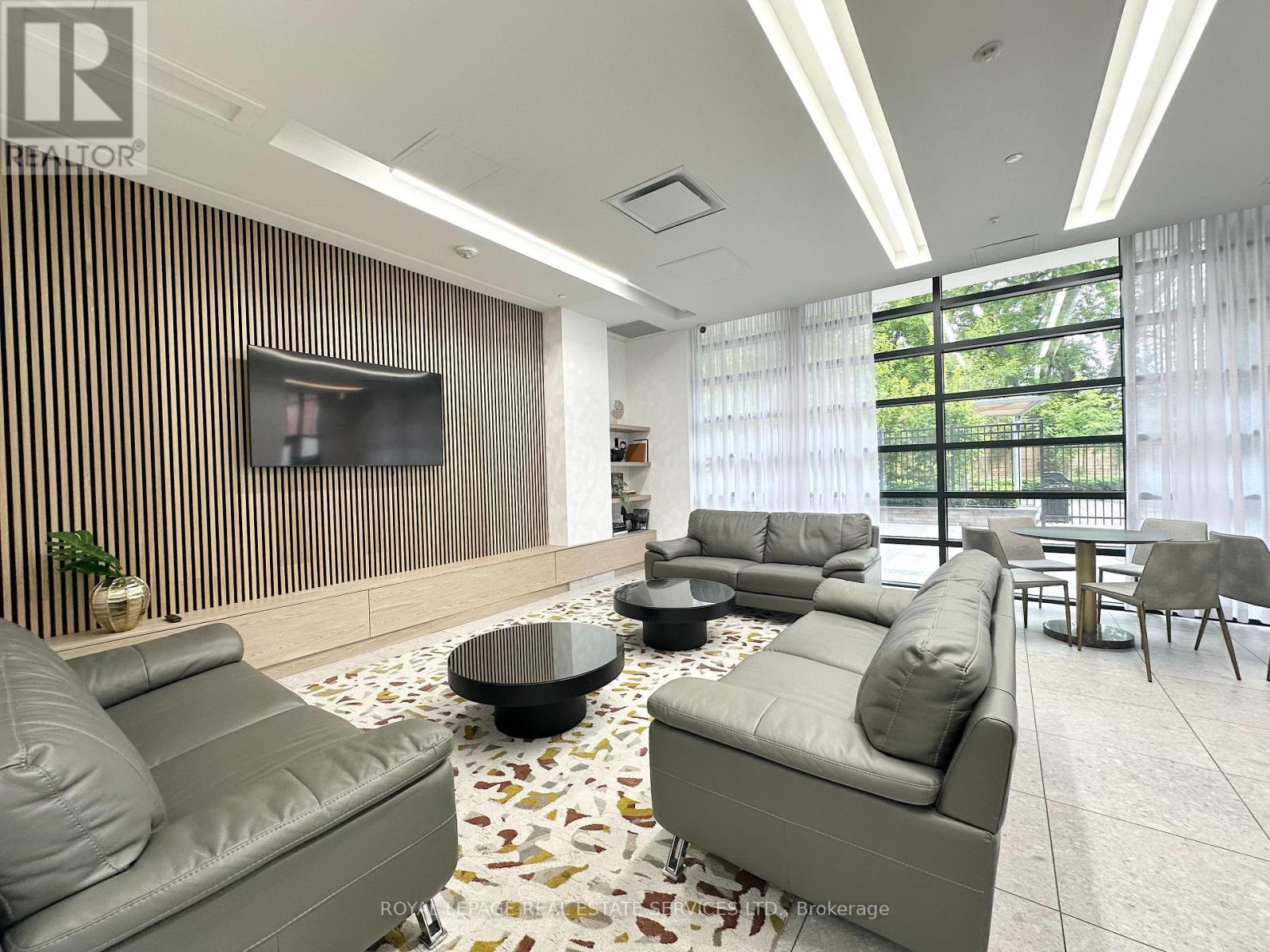 609 - 3385 Dundas Street W, Toronto, Ontario  M6S 2S2 - Photo 18 - W12180702
