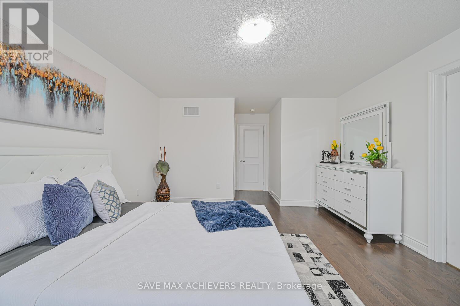 13 Banner Elk Street, Brampton (Bram West), Ontario  L6Y 6J6 - Photo 19 - W12180716
