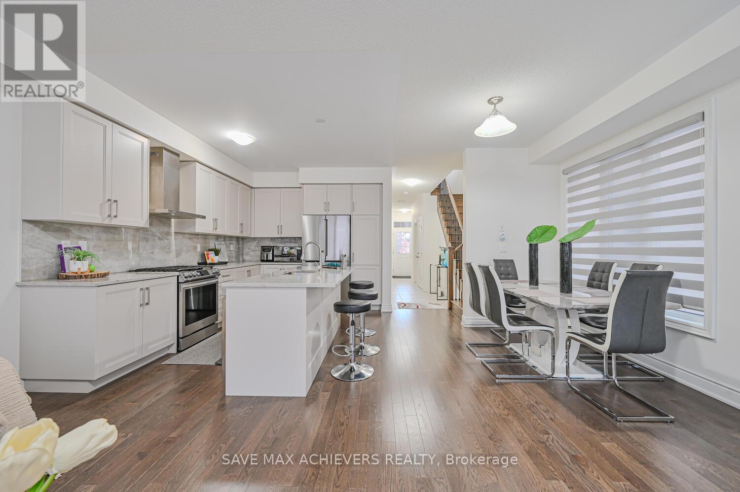 13 Banner Elk Street, Brampton, Ontario  L6Y 6J6 - Photo 9 - W12180716