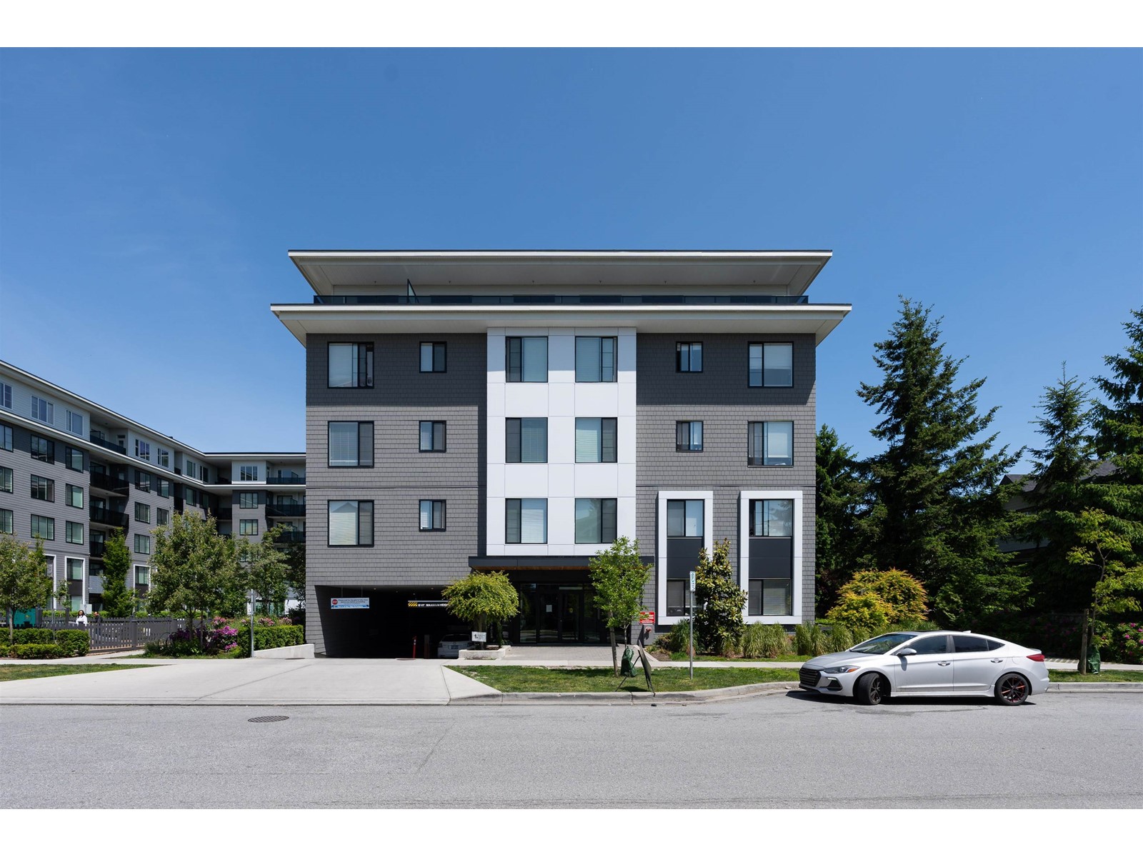 410 15835 85 AVENUE, surrey, British Columbia