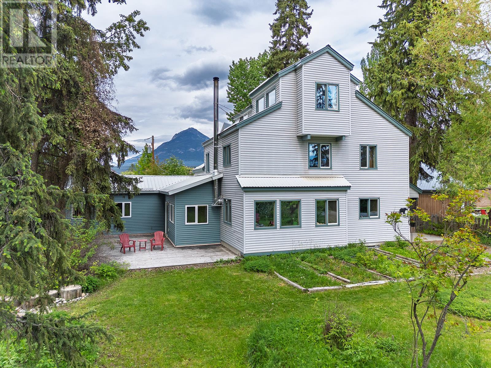 607 14th  S Street, Golden, British Columbia  V0A 1H0 - Photo 28 - 10335376