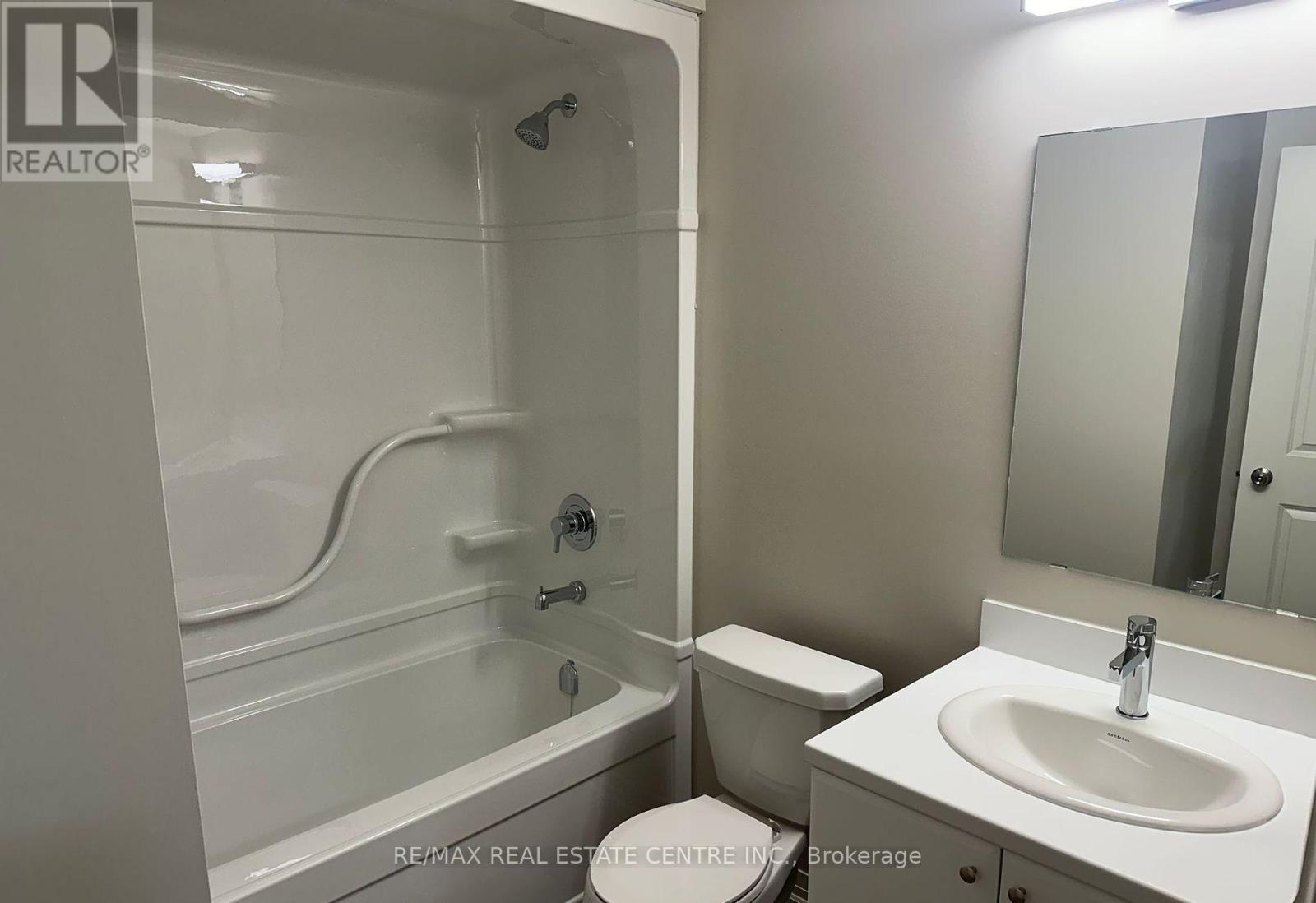 Lp08 - 50 Herrick Avenue, St. Catharines, Ontario  L2P 2T9 - Photo 6 - X12180760
