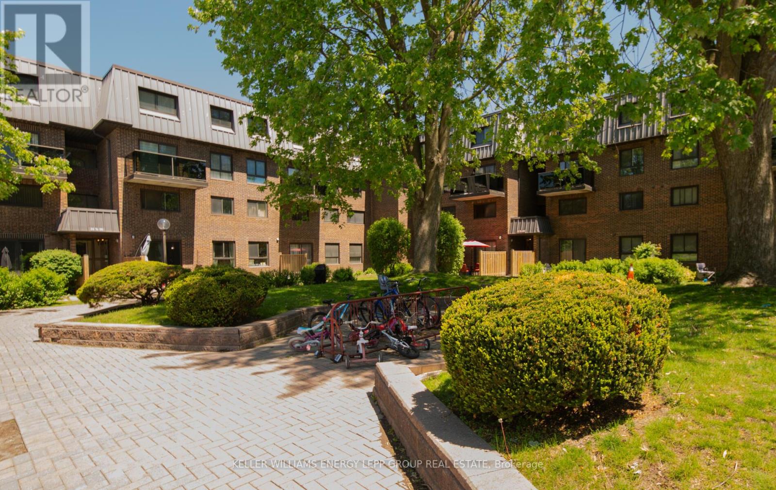 91 - 53 TAUNTON ROAD E, Oshawa, Ontario