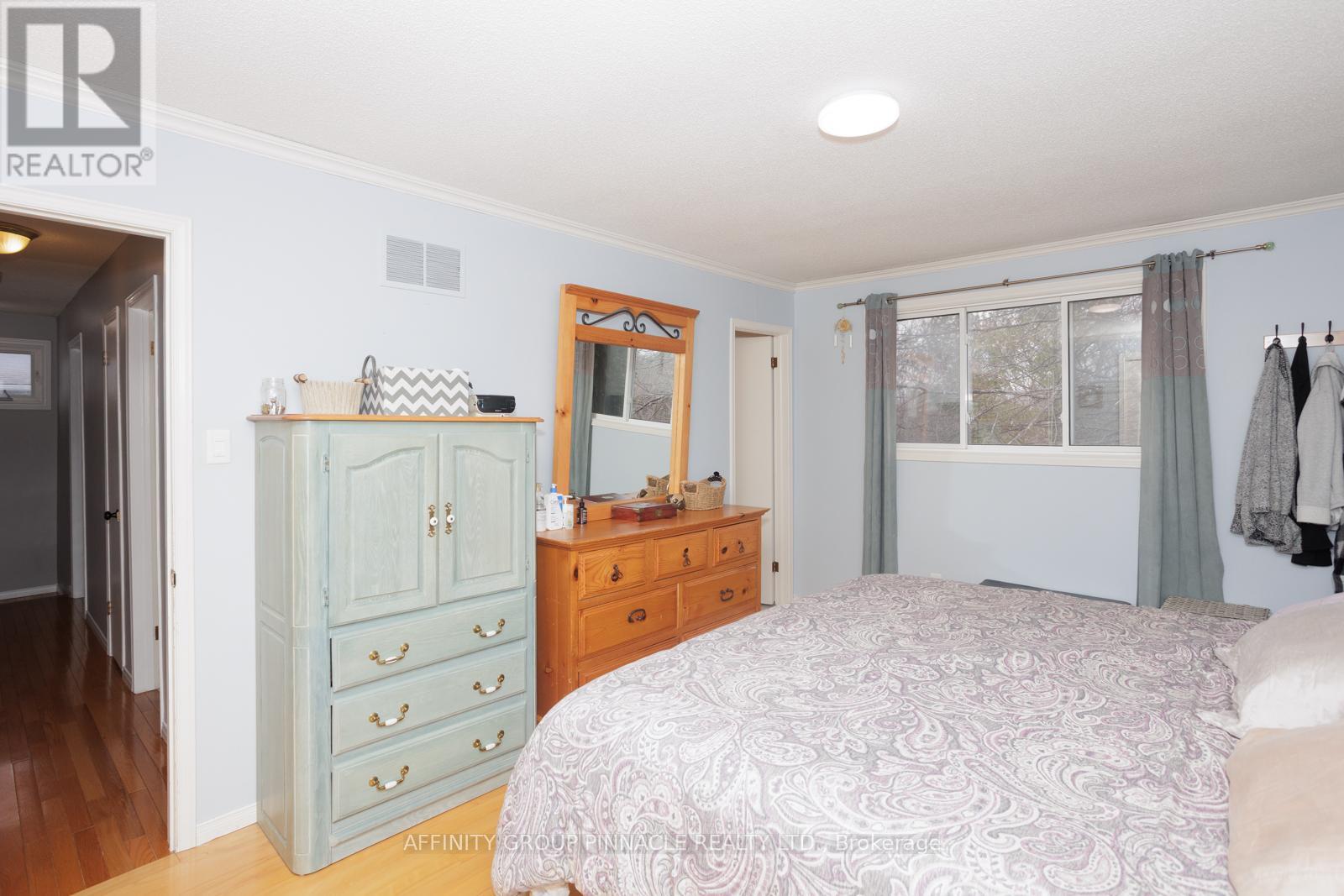 21 Mcdonagh Drive, Kawartha Lakes, Ontario  K9V 5A9 - Photo 30 - X12134541