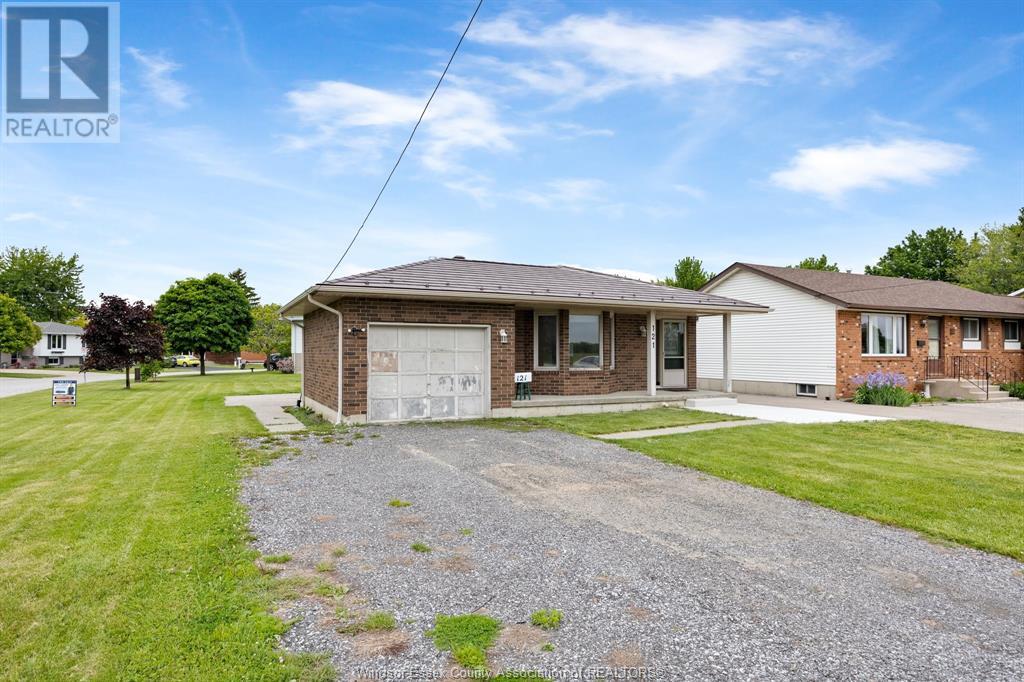 121 Fairview Avenue East, Essex, Ontario  N8M 2R3 - Photo 21 - 25013315