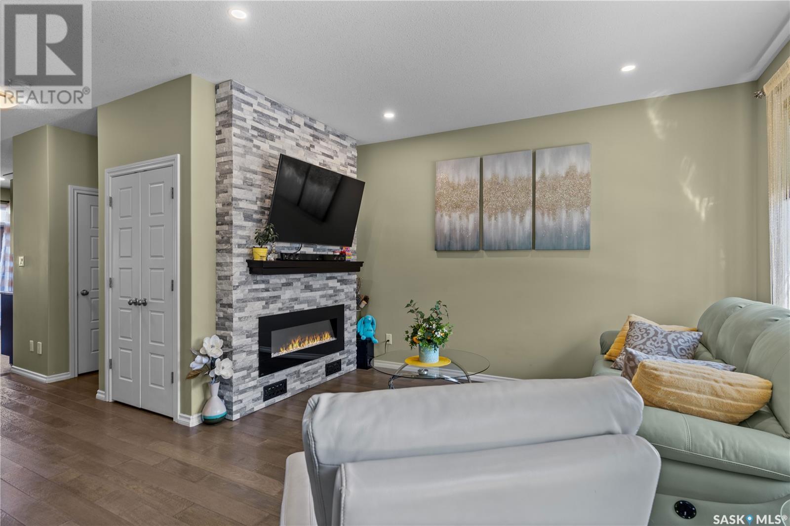 209 3229 Elgaard Drive, Regina, Saskatchewan  S4X 0L2 - Photo 3 - SK007510