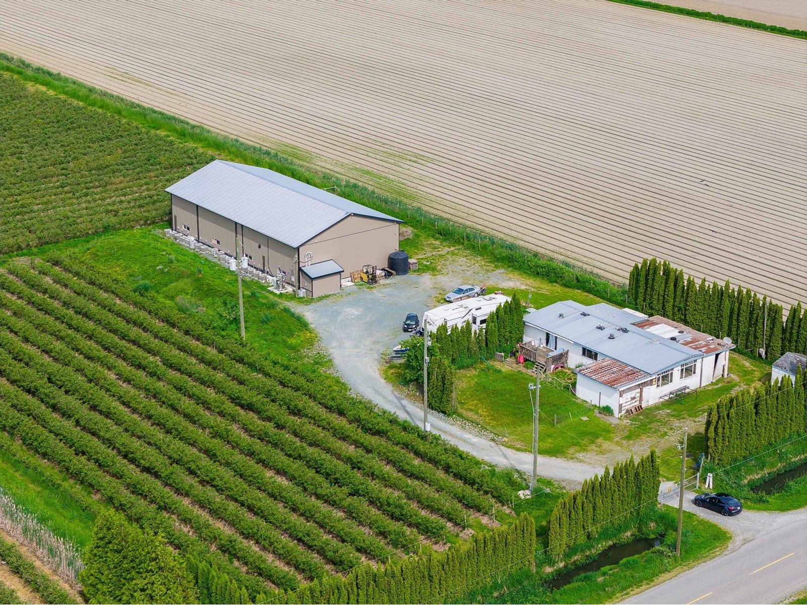3815 Interprovincial Highway, Abbotsford, British Columbia  V3G 2P1 - Photo 2 - R3007705