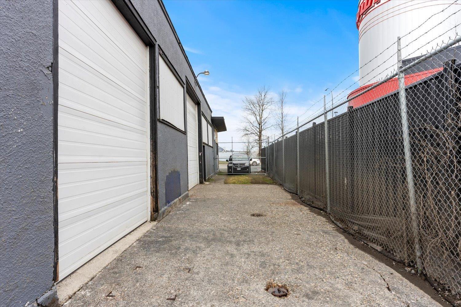 8896 Young Road, Chilliwack Proper South, Chilliwack, British Columbia  V2P 4P5 - Photo 22 - C8068557