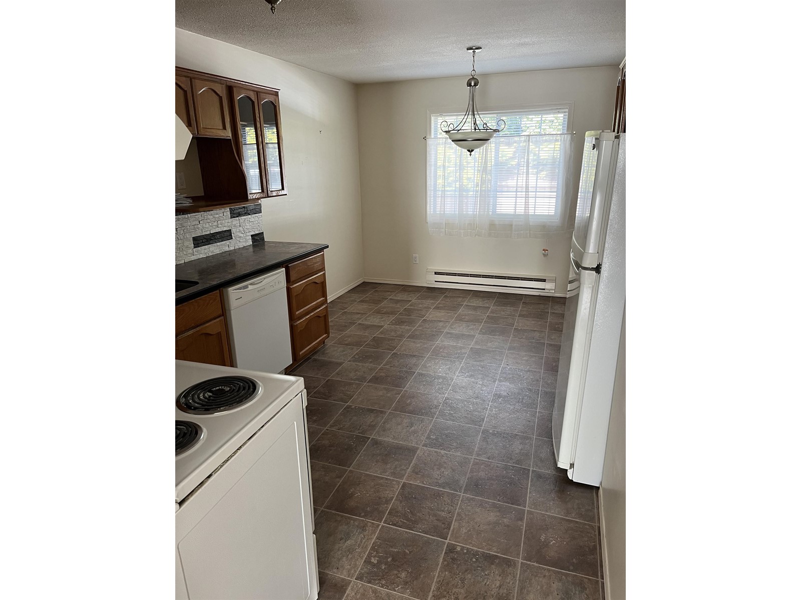 1-10 9416 Hazel Street, Chilliwack Proper East, Chilliwack, British Columbia  V2P 5N1 - Photo 4 - C8066219
