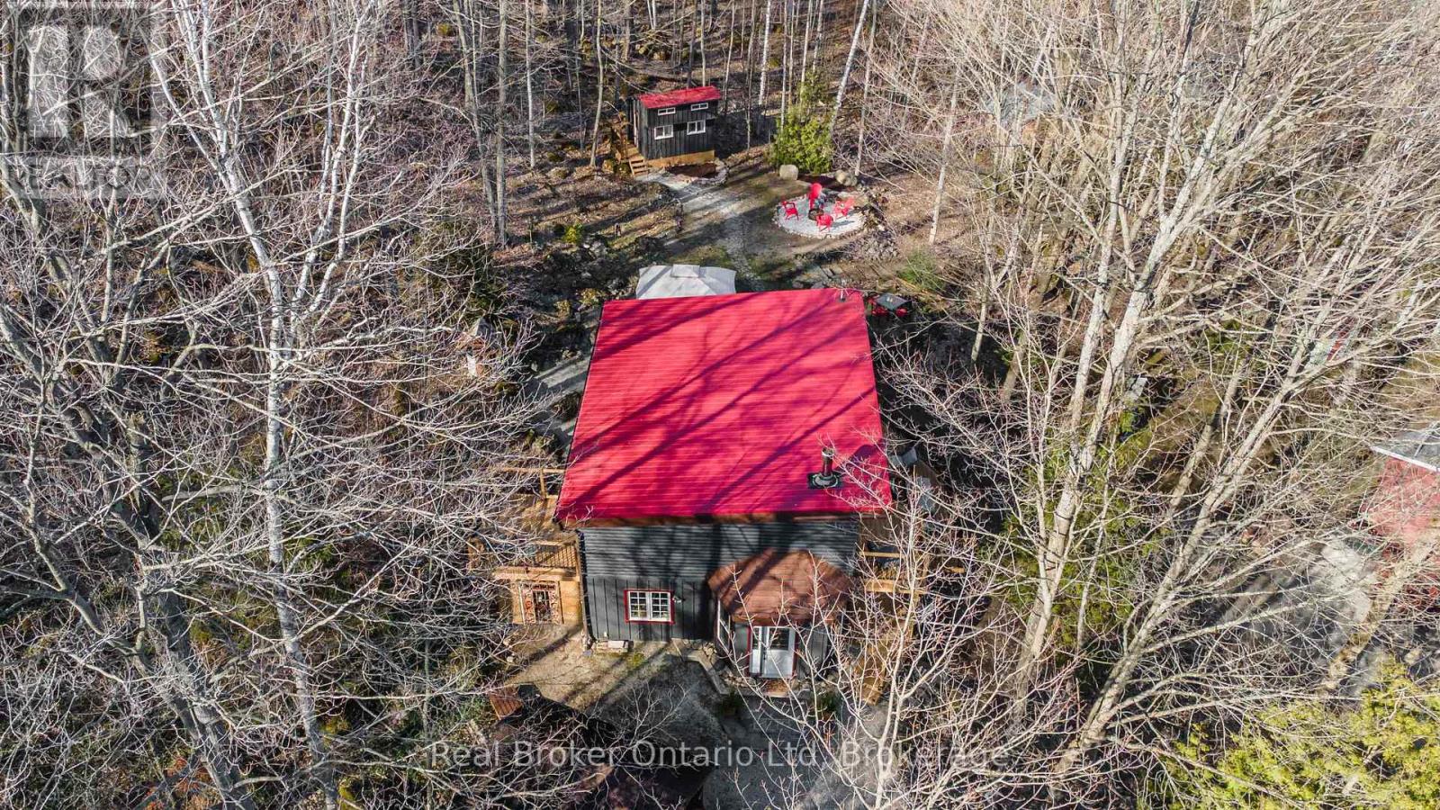 12 7th Avenue, South Bruce Peninsula, Ontario  N0H 2T0 - Photo 38 - X12111849