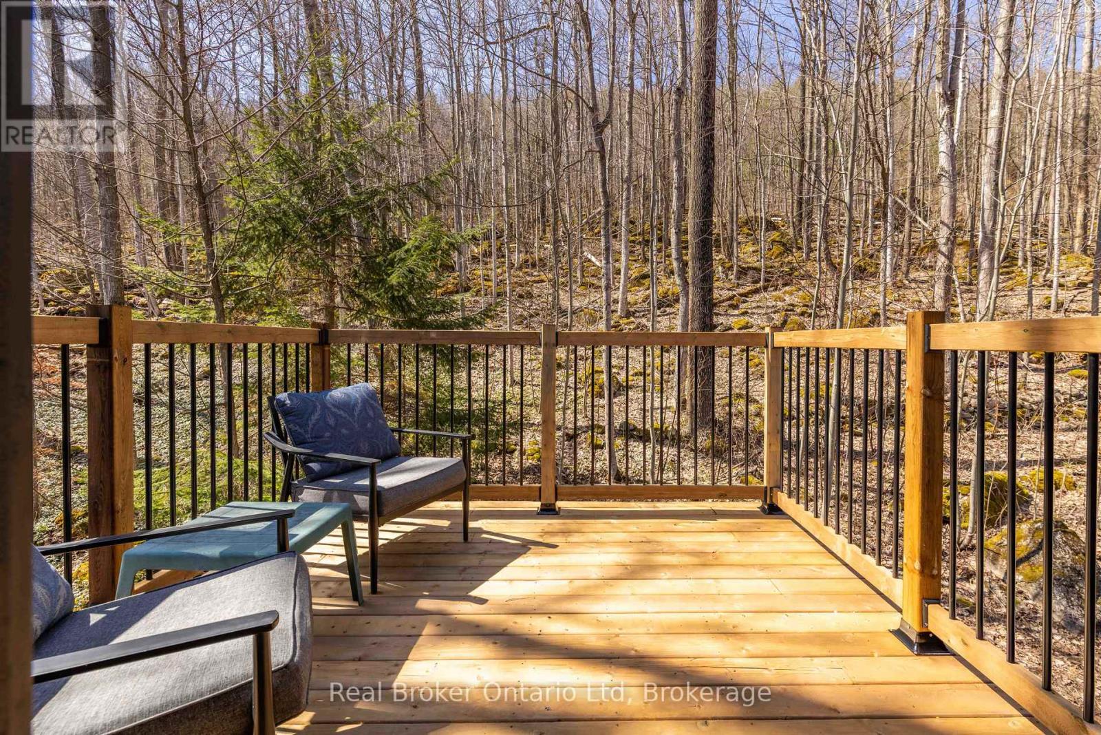 12 7th Avenue, South Bruce Peninsula, Ontario  N0H 2T0 - Photo 25 - X12111849