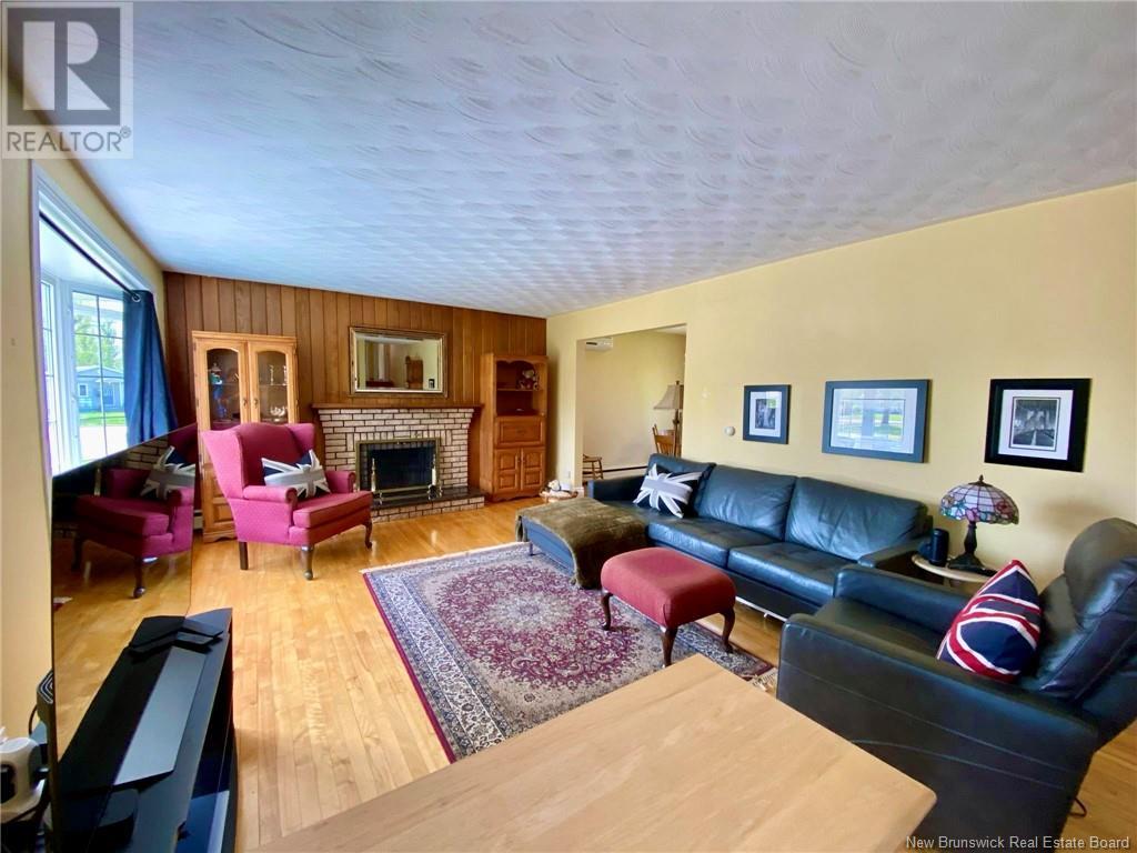 Property at 10 Rosedale Avenue image 5
