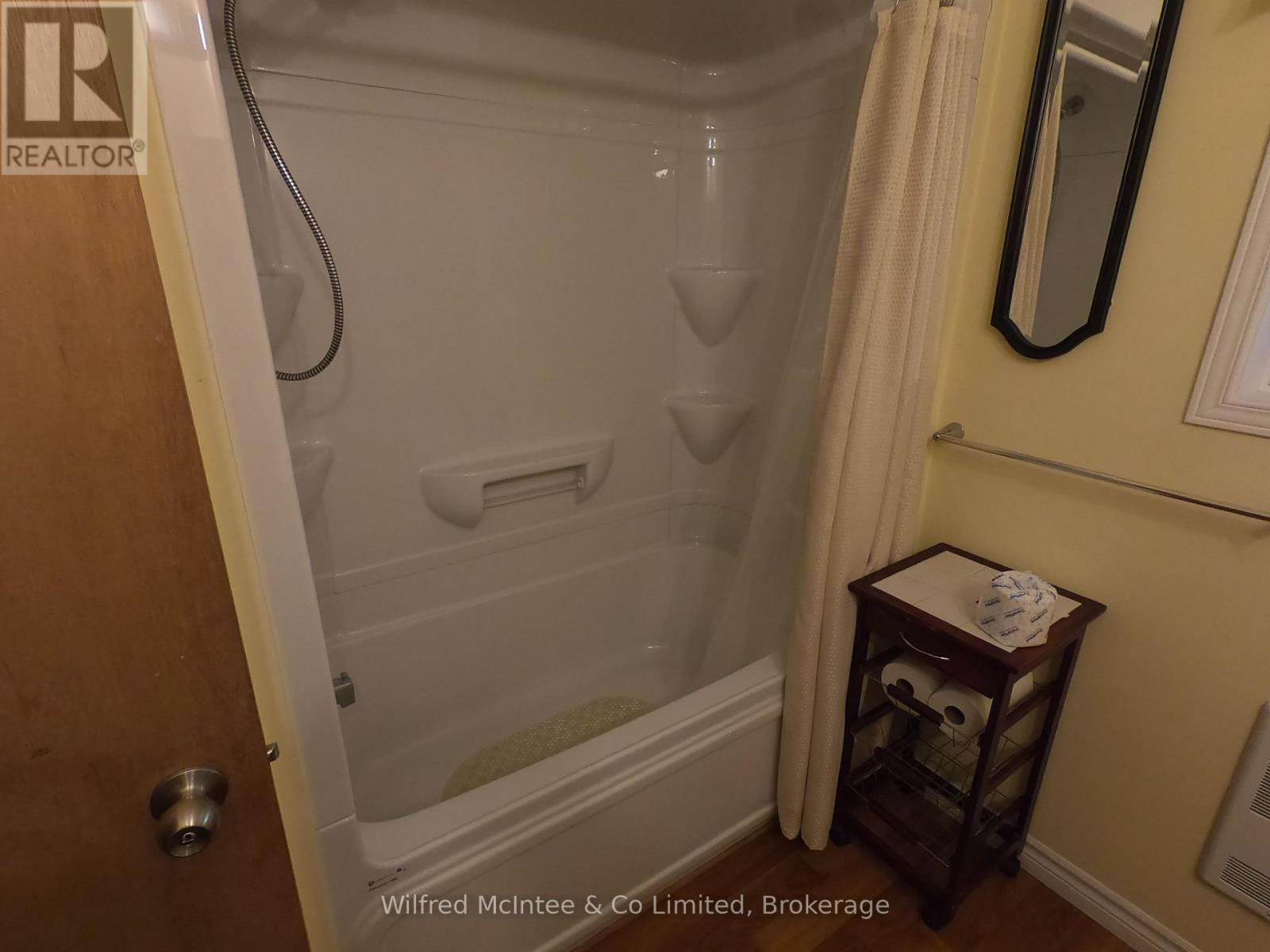49 Beechwood Drive N, South Bruce Peninsula, Ontario  N0H 2G0 - Photo 22 - X12178044