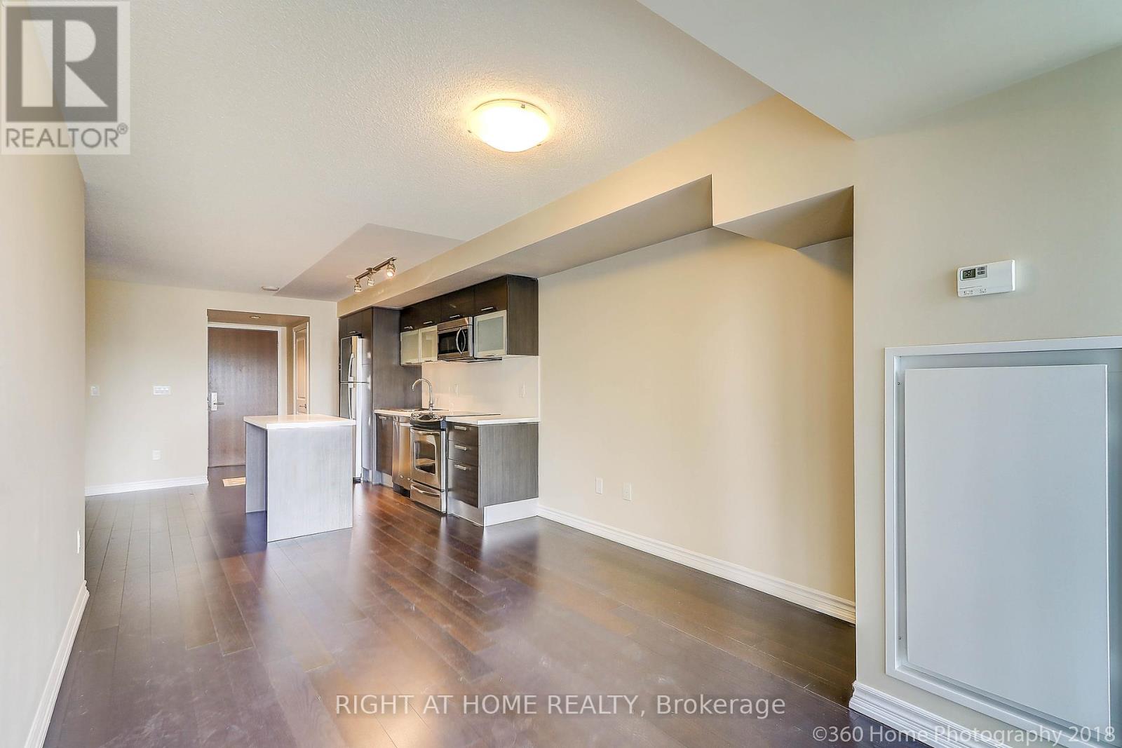 1912 - 386 Yonge Street, Toronto, Ontario  M5B 0A5 - Photo 12 - C12180791