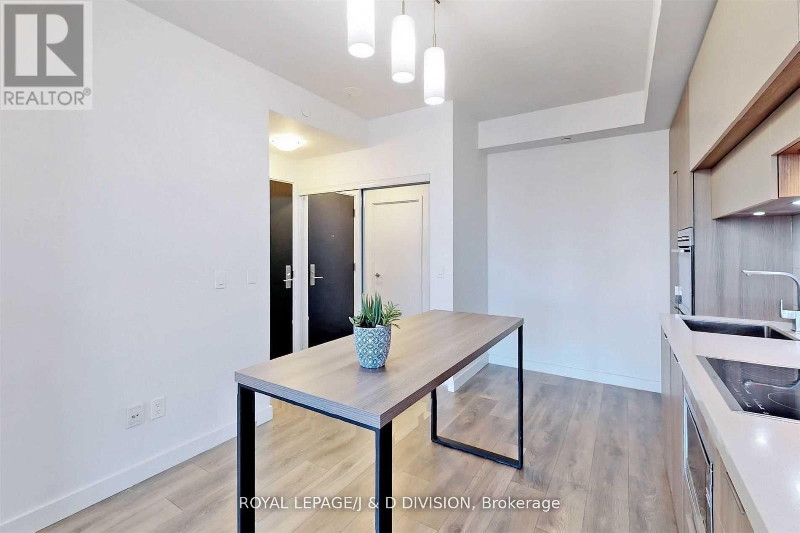 707 - 8 Eglinton Avenue E, Toronto, Ontario  M4P 1A6 - Photo 3 - C12180821