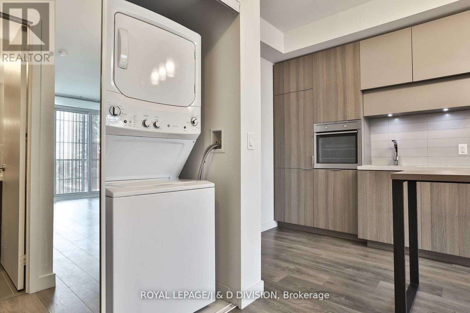 707 - 8 Eglinton Avenue E, Toronto, Ontario  M4P 1A6 - Photo 4 - C12180821
