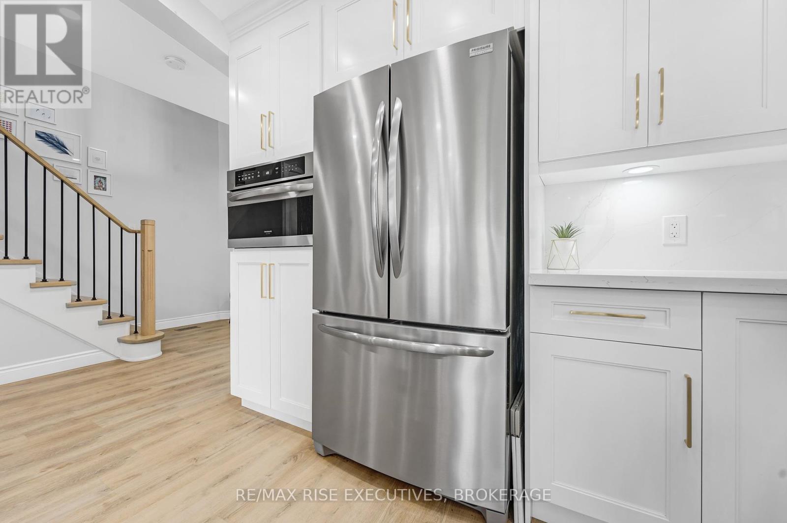 8 Card Street, Ajax (Central West), Ontario  L1T 3V1 - Photo 15 - E12180976
