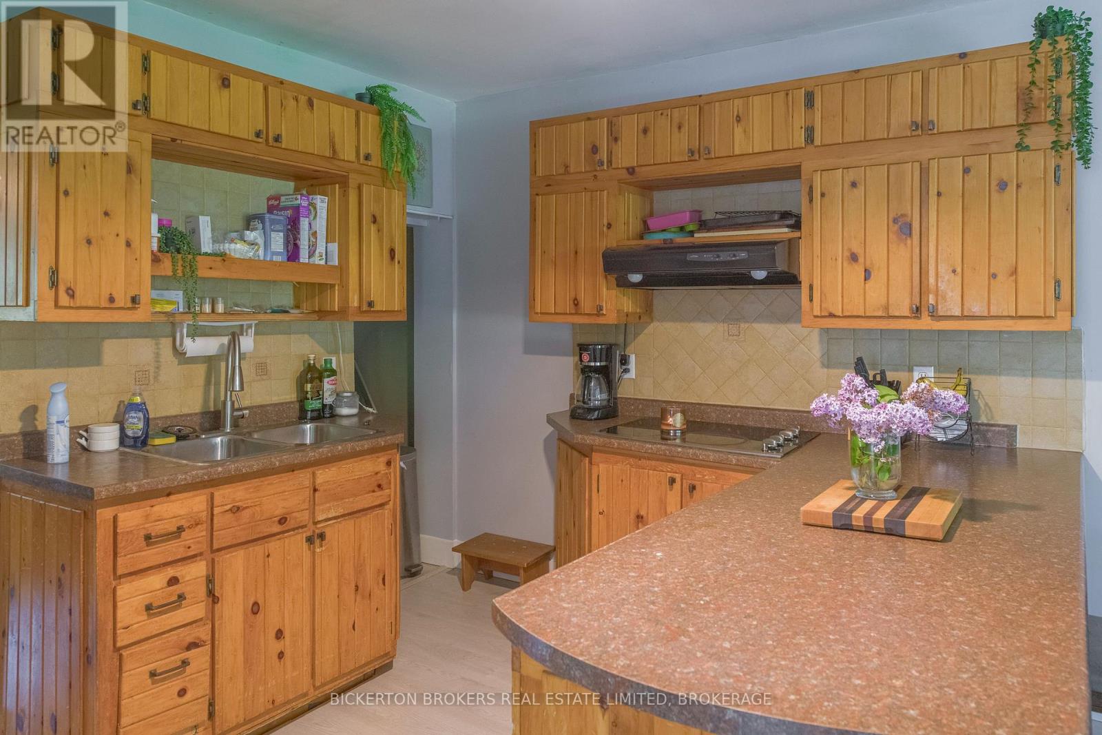 982 Burnt Hills Road, Frontenac, Ontario  K0H 2N0 - Photo 22 - X12180888
