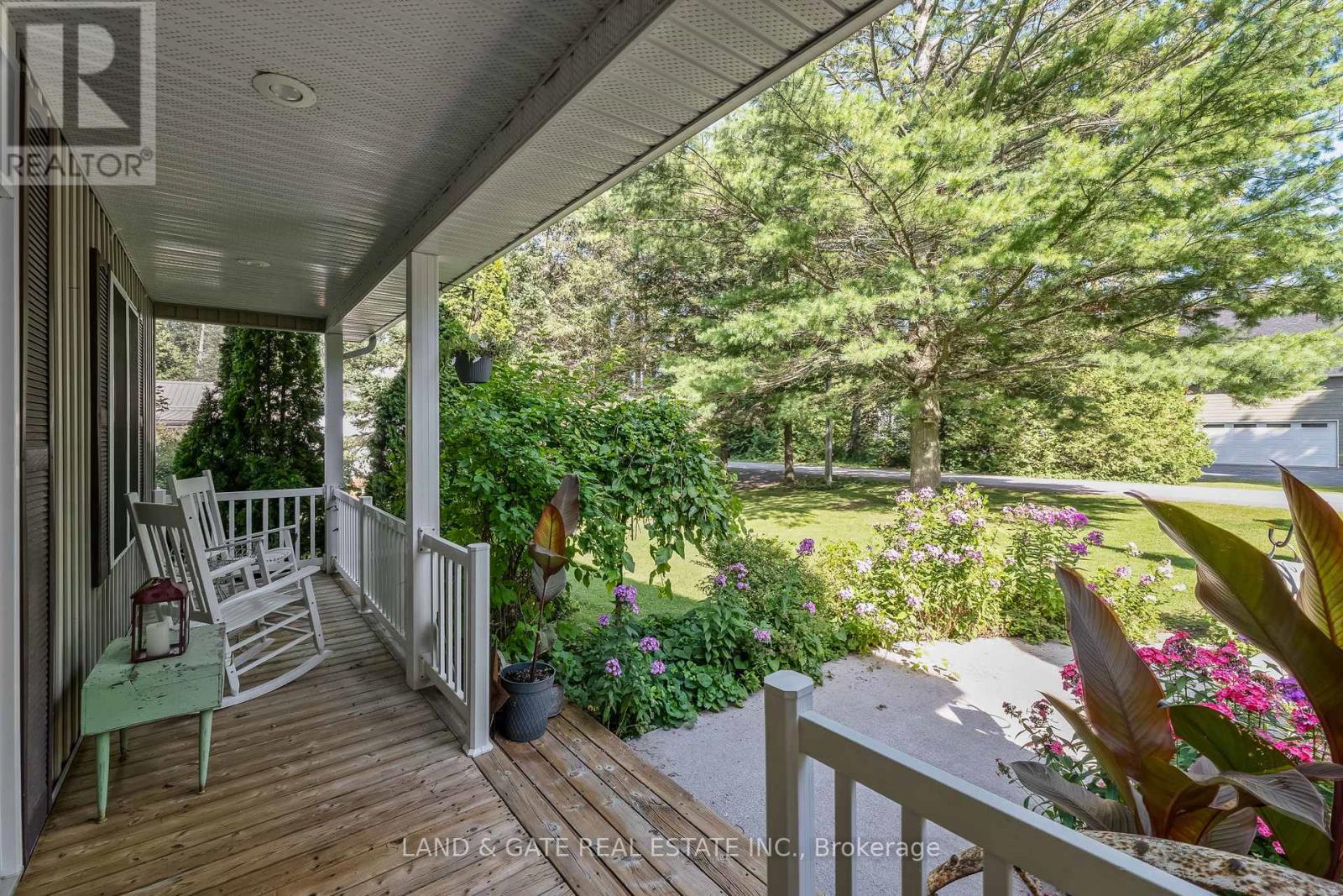 184 Harbard Road W, Prince Edward County, Ontario  K0K 1L0 - Photo 10 - X12180907