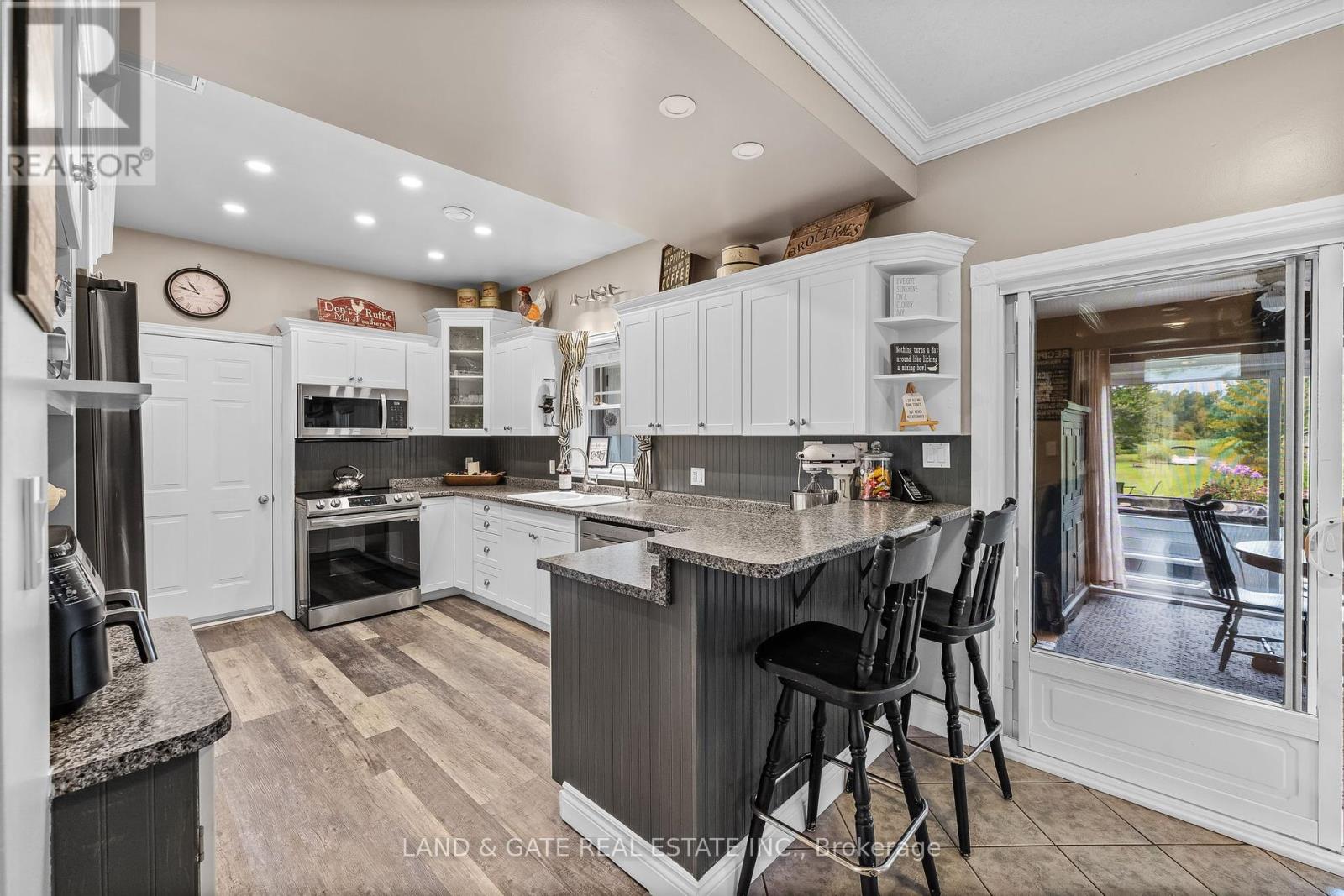 184 Harbard Road W, Prince Edward County, Ontario  K0K 1L0 - Photo 19 - X12180907