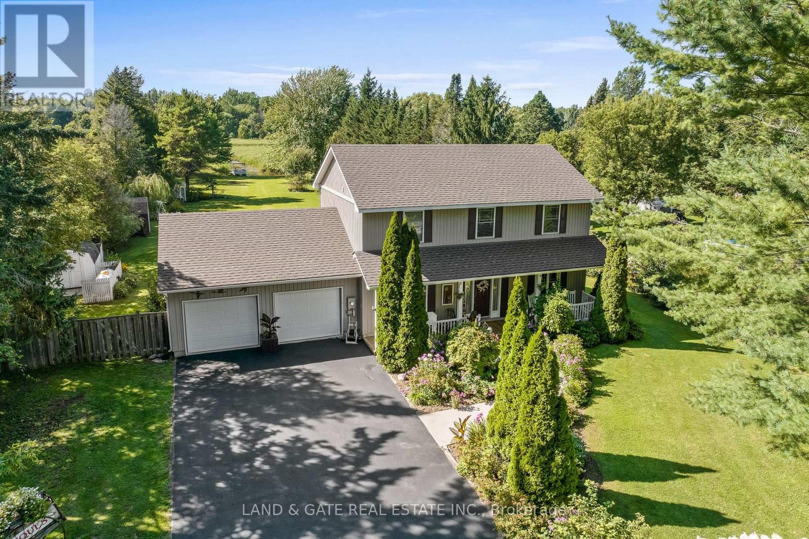 Property at 184 HARBARD ROAD W image 2