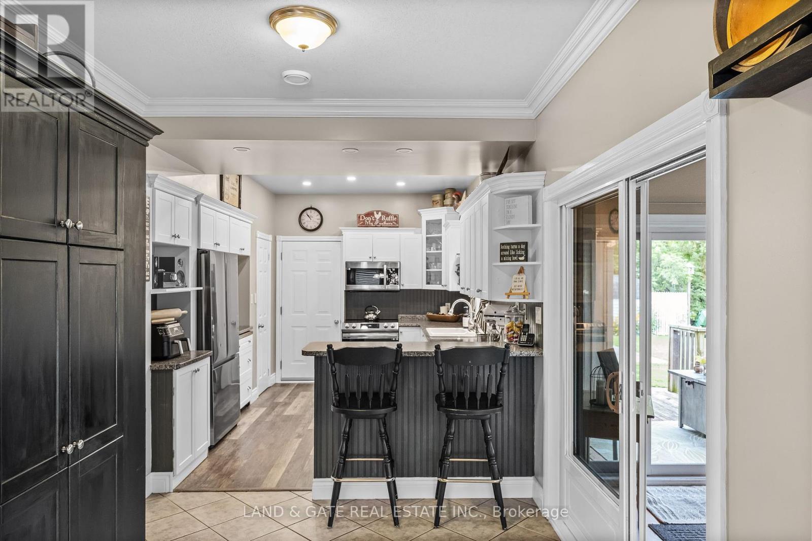 184 Harbard Road W, Prince Edward County, Ontario  K0K 1L0 - Photo 23 - X12180907