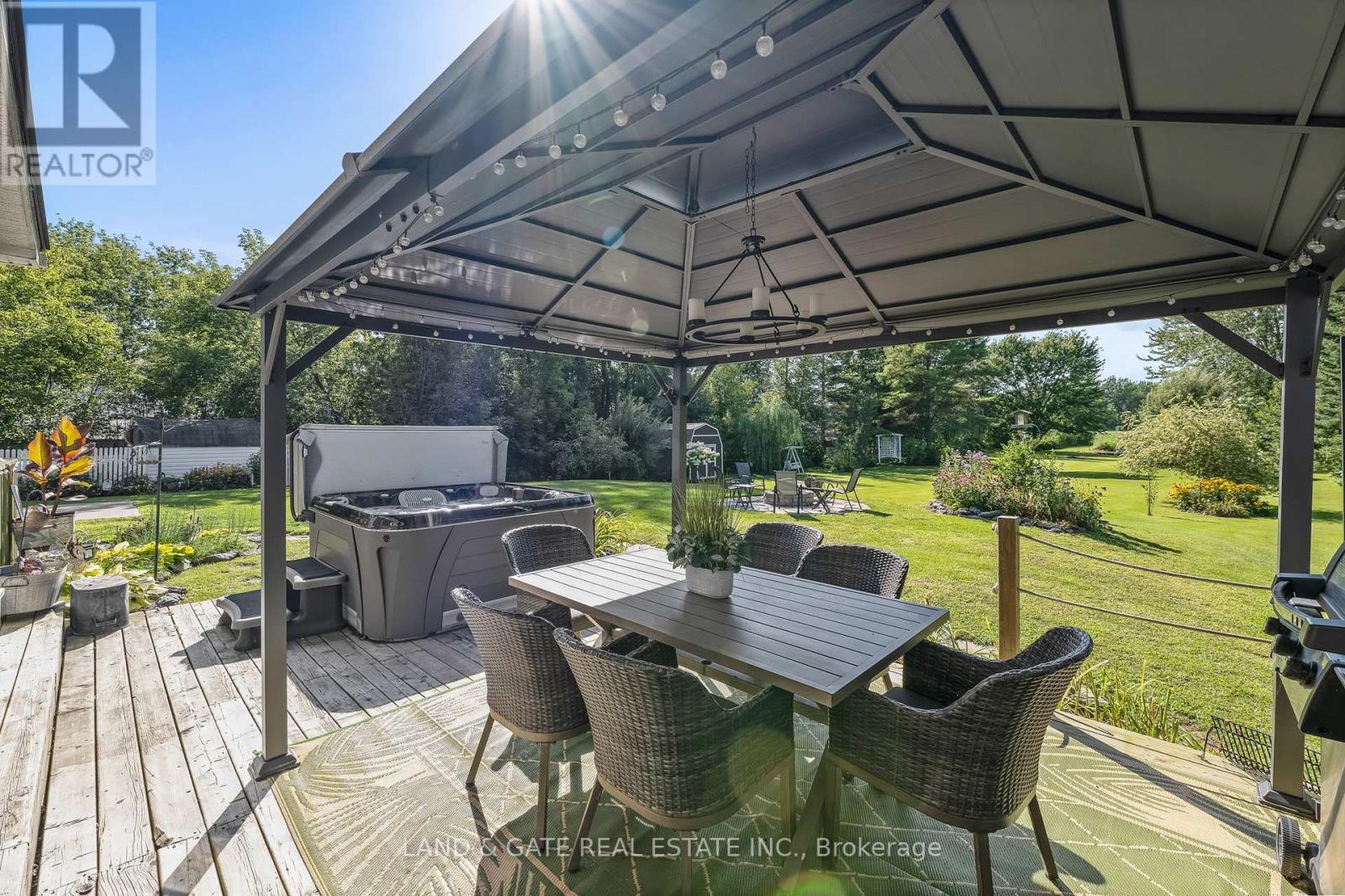 184 Harbard Road W, Prince Edward County, Ontario  K0K 1L0 - Photo 44 - X12180907