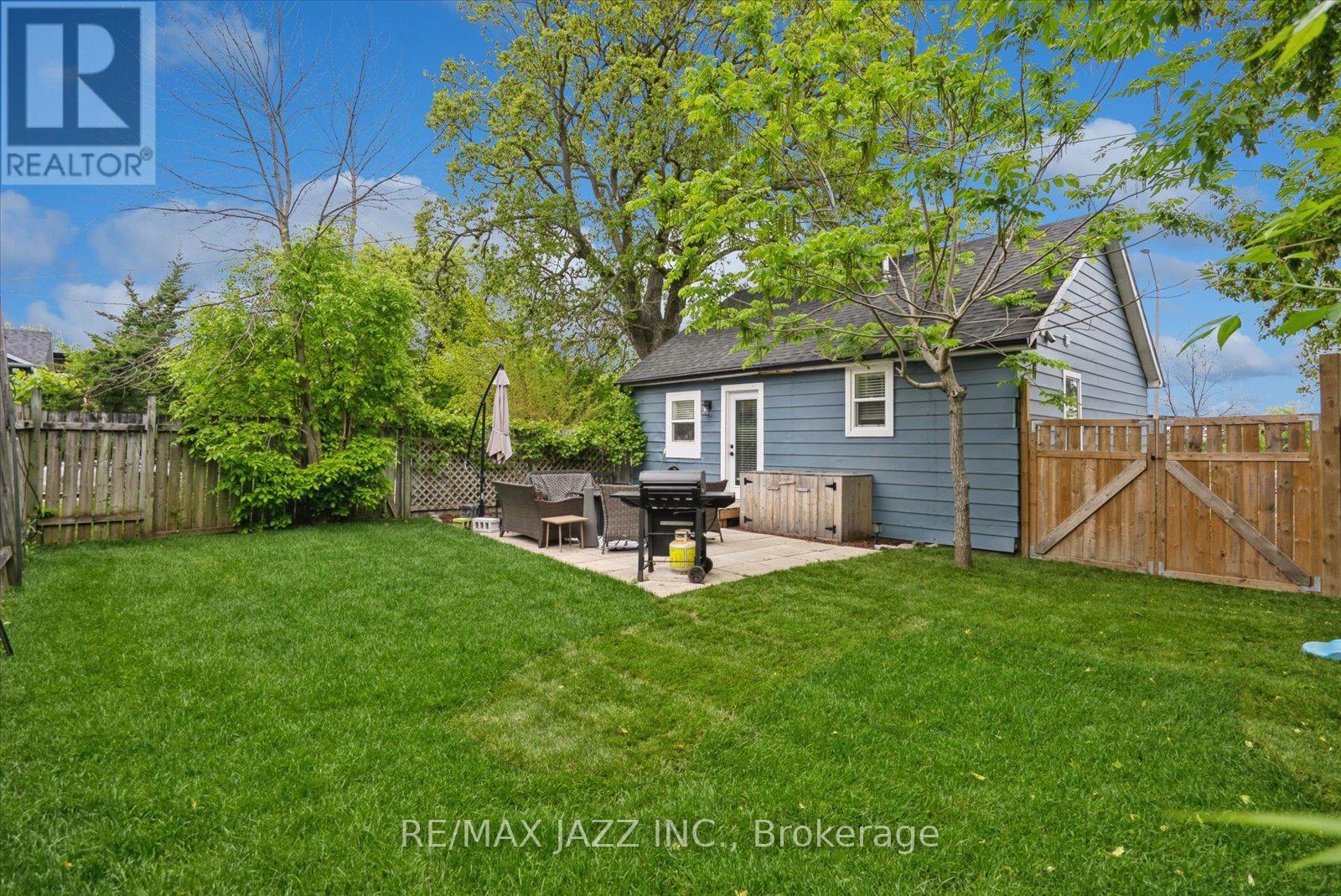 390 Front Street, Quinte West, Ontario  K8V 4P8 - Photo 28 - X12181031