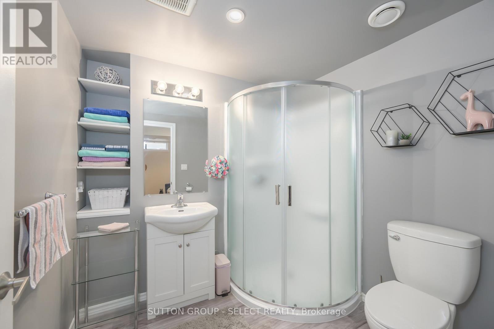 863 Griffith Street, London South, Ontario  N6K 3J9 - Photo 32 - X12180996