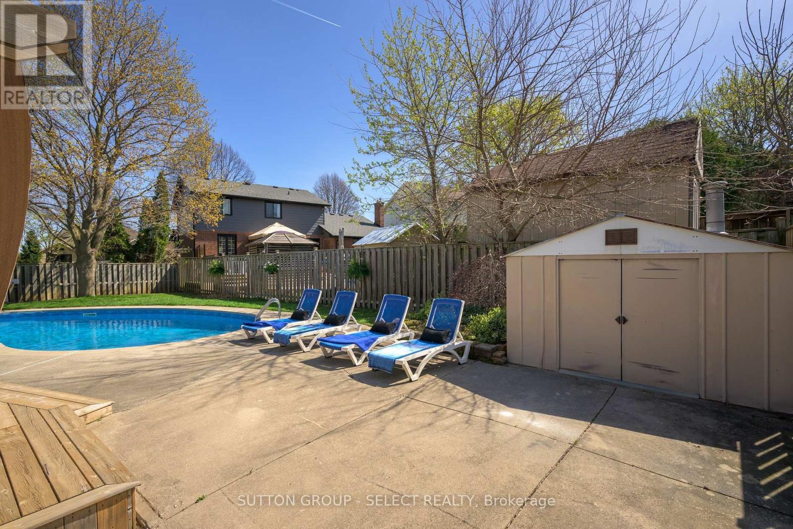 Photo 38 of 41 for 863 Griffith Street