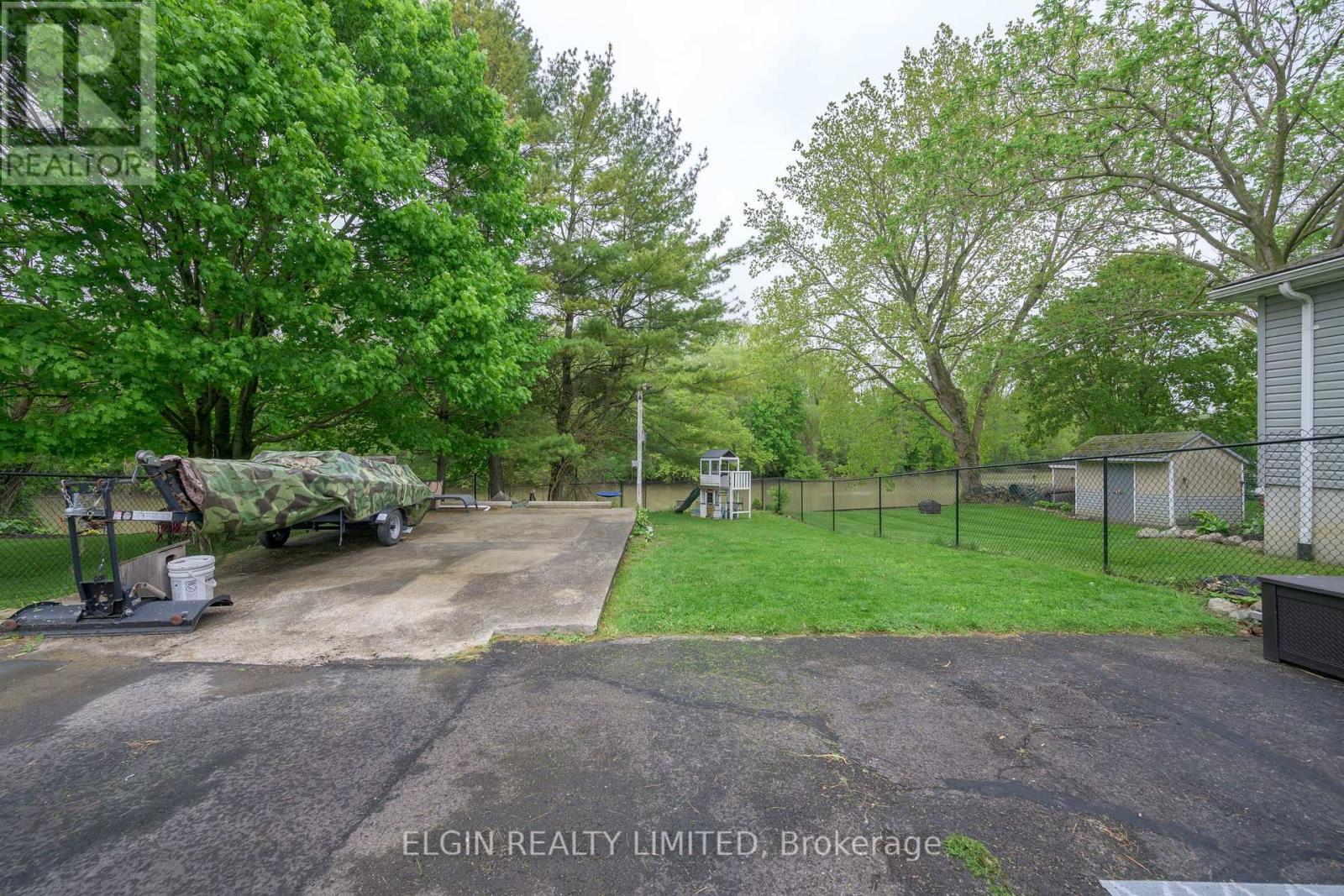 365 Carlow Road, Central Elgin, Ontario  N5L 1B6 - Photo 13 - X12181015