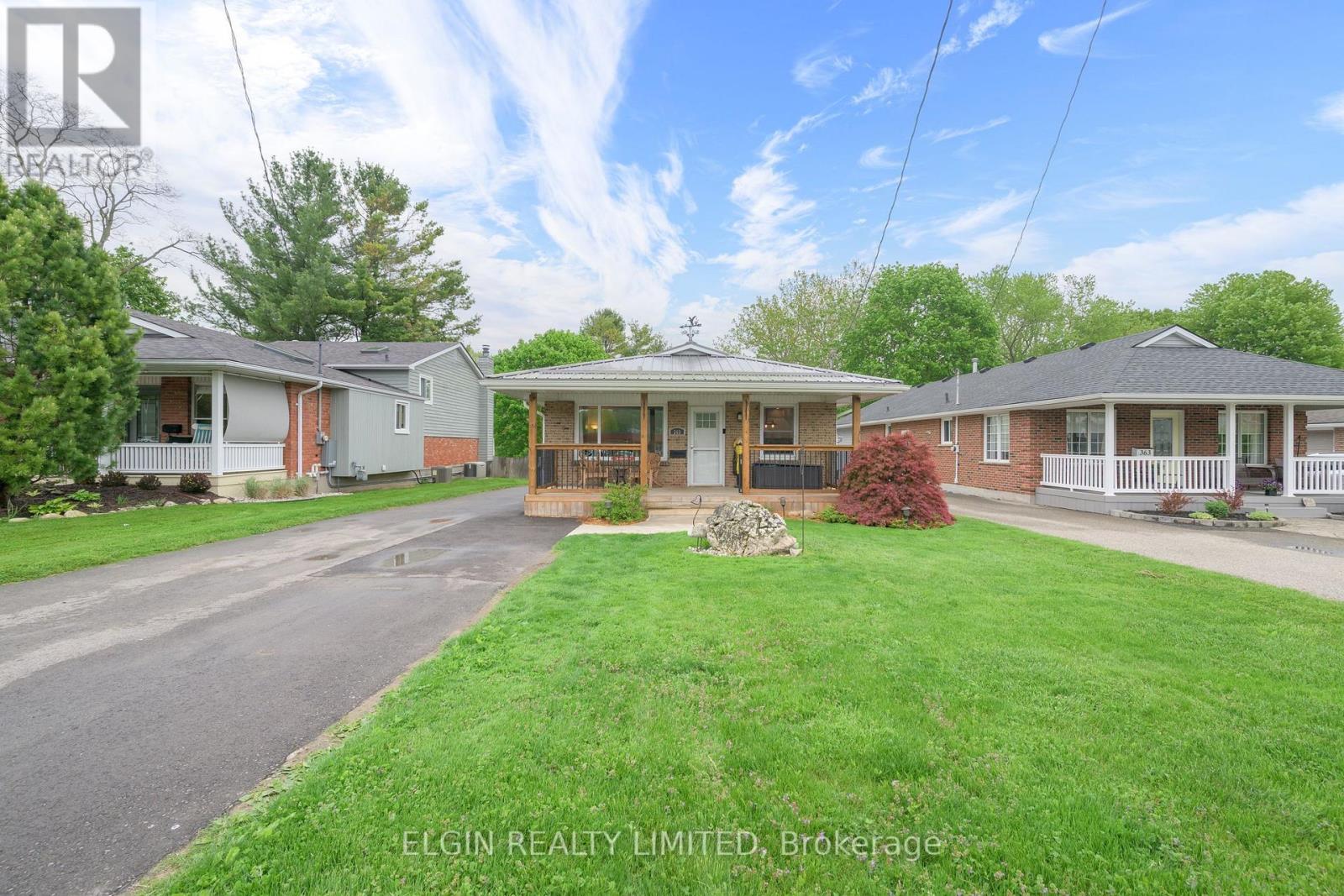 365 Carlow Road, Central Elgin, Ontario  N5L 1B6 - Photo 2 - X12181015