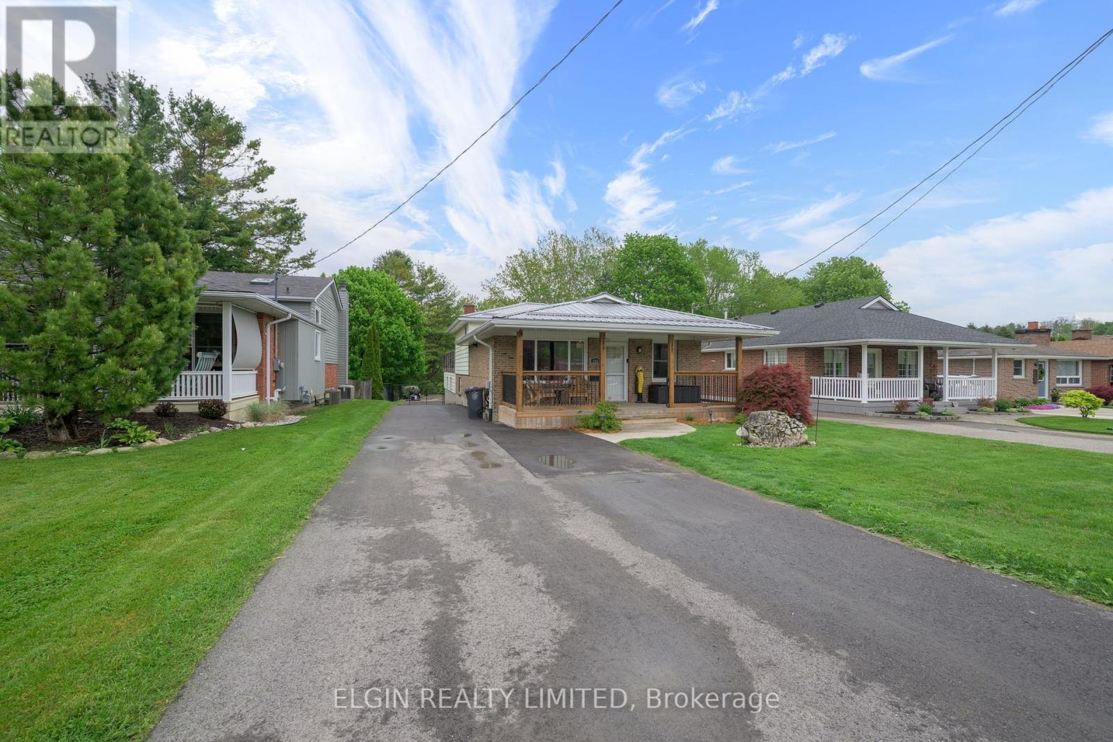 365 Carlow Road, Central Elgin, Ontario  N5L 1B6 - Photo 3 - X12181015