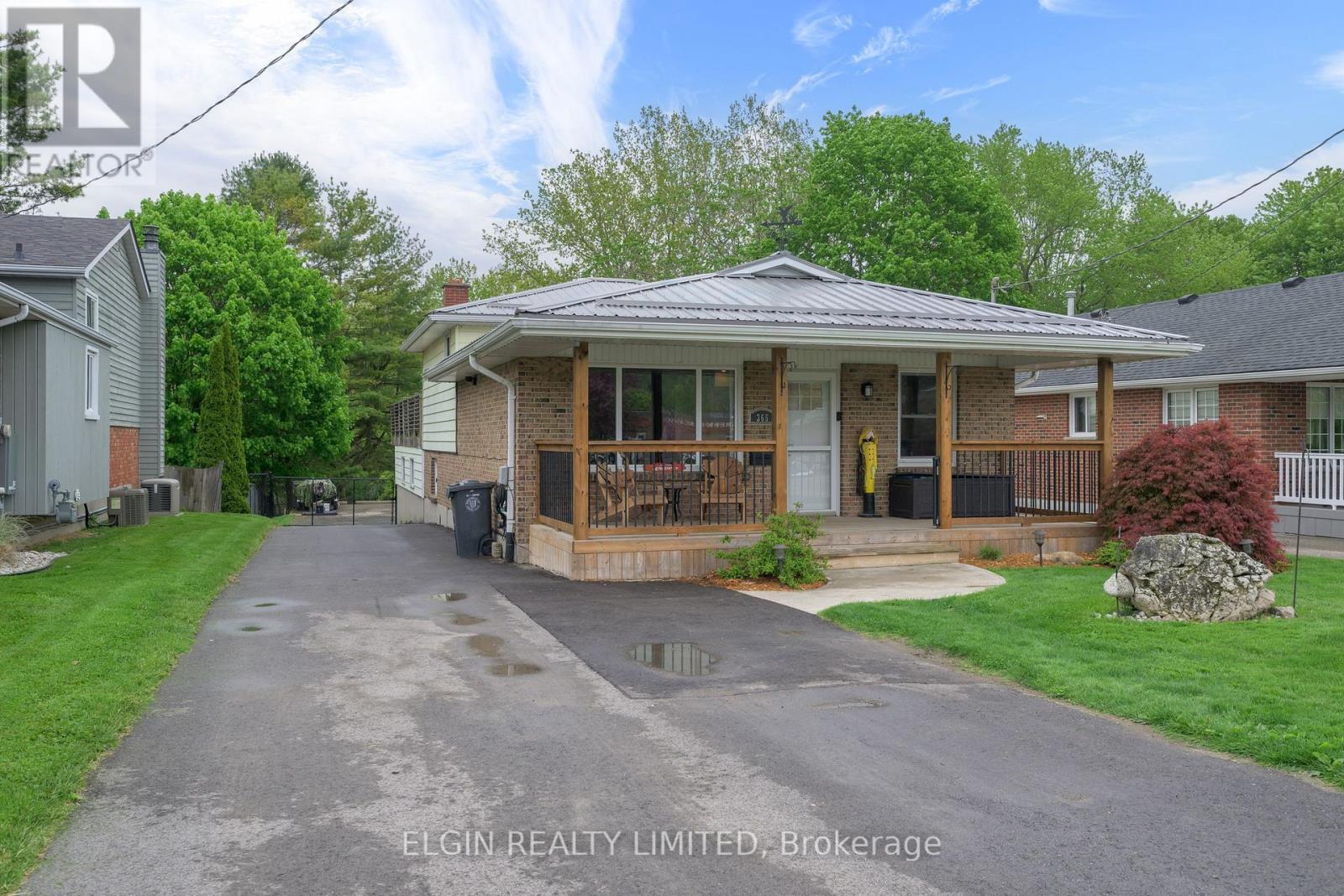 365 Carlow Road, Central Elgin, Ontario  N5L 1B6 - Photo 4 - X12181015