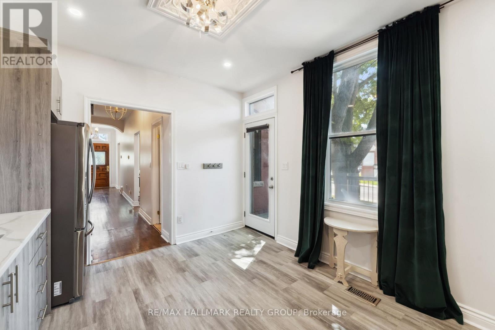 322 Booth Street, Ottawa, Ontario  K1R 7K2 - Photo 18 - X12180894