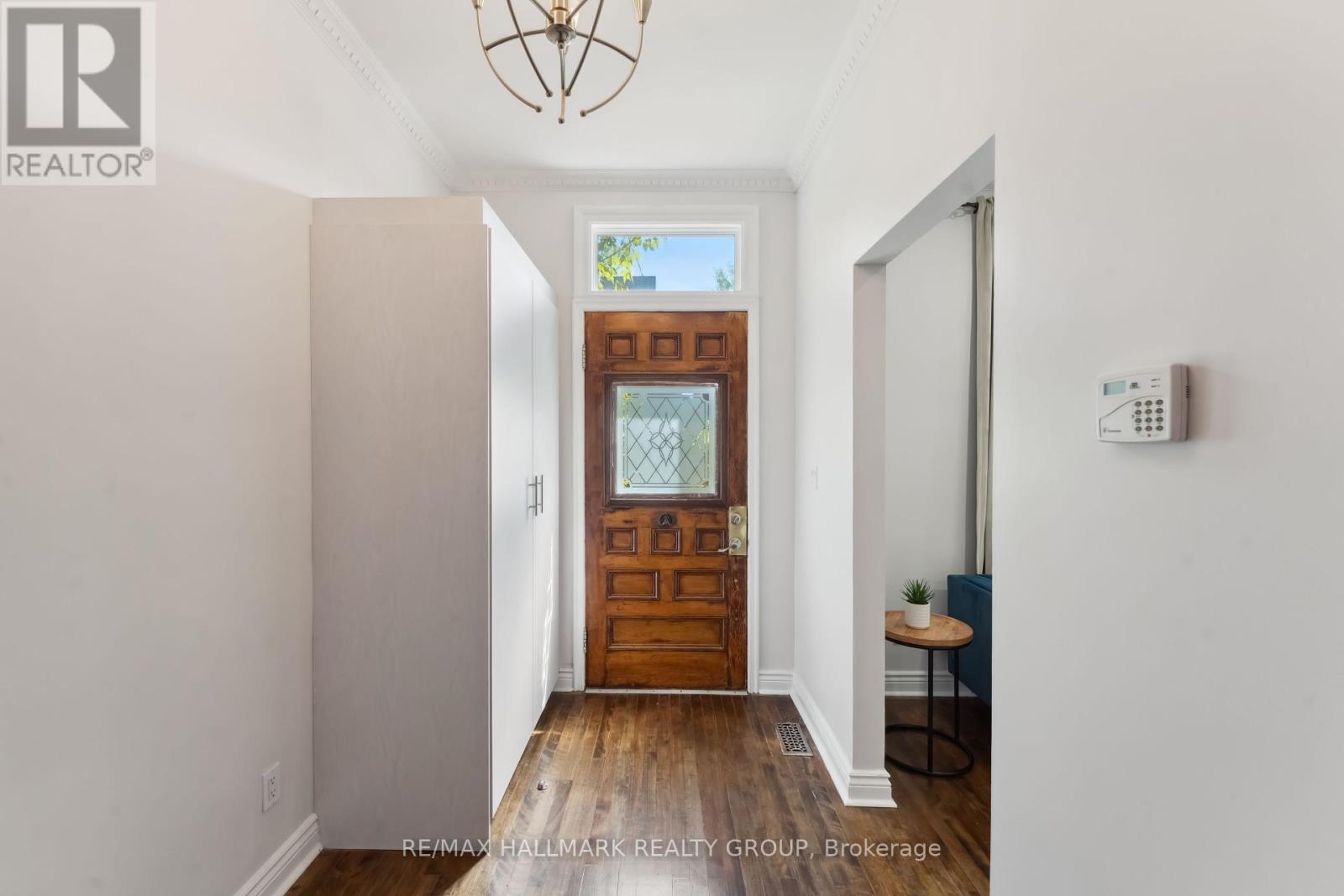 Property at 322 BOOTH STREET image 3
