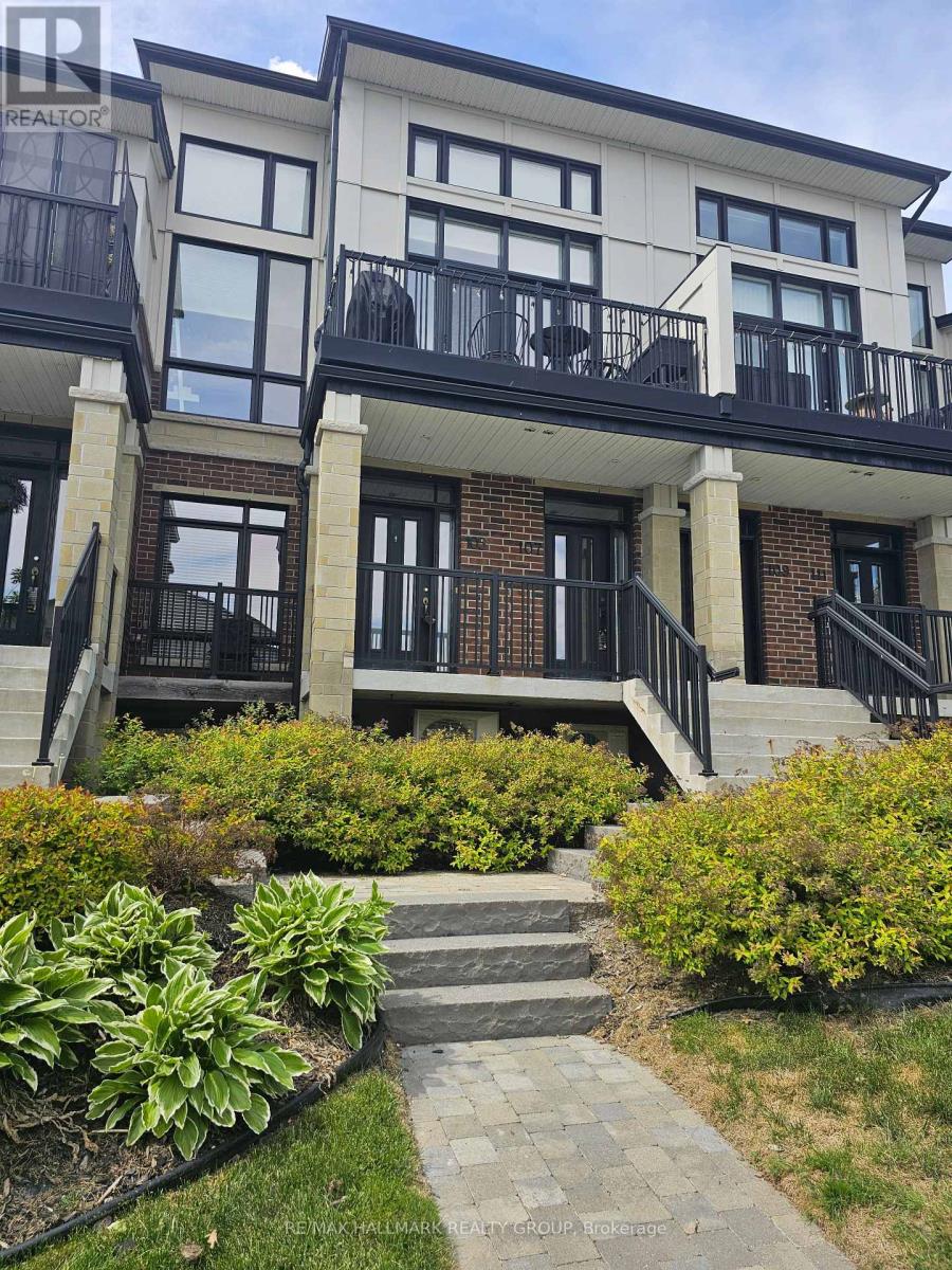 105 POPLIN STREET, Ottawa, Ontario