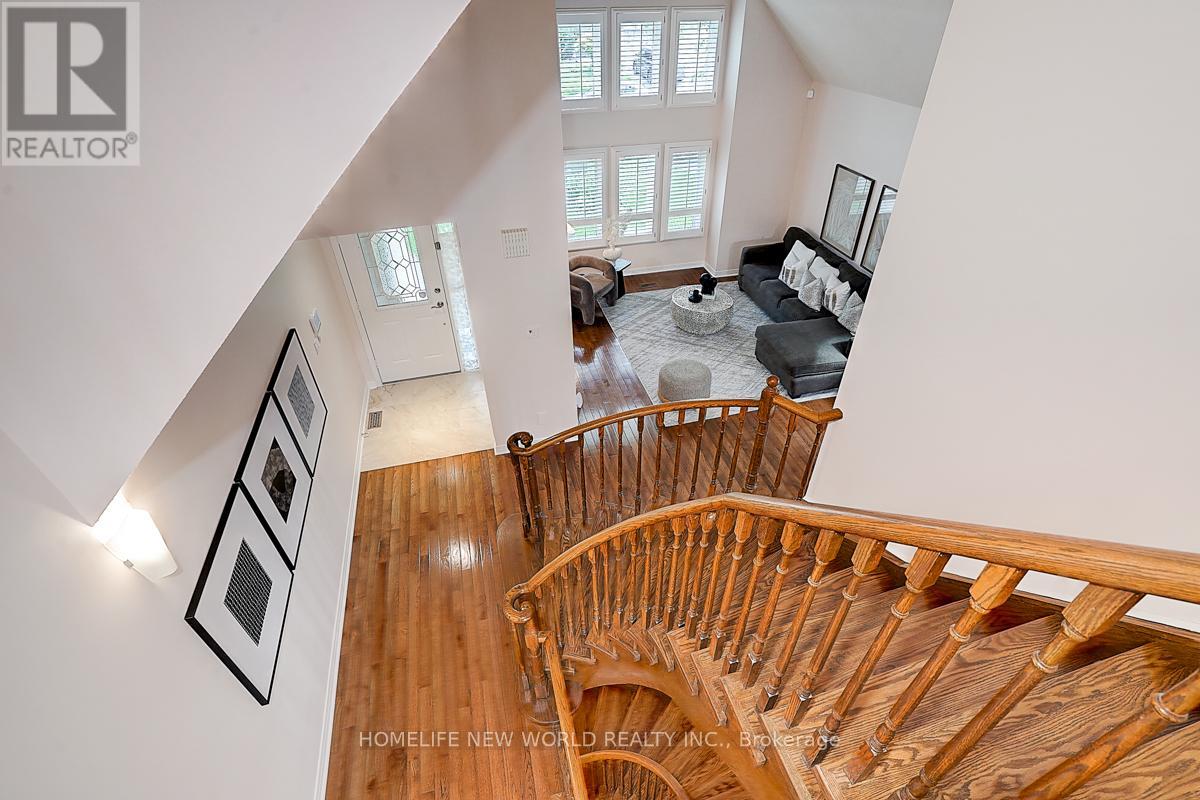 35 Hedgewood Drive, Markham (Unionville), Ontario  L3R 6J6 - Photo 24 - N12180781