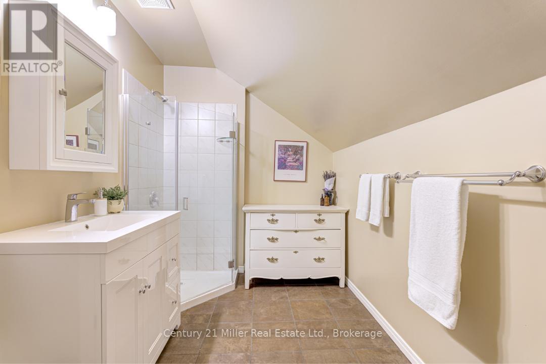 93 #8 Highway, Hamilton, Ontario  L9H 4V6 - Photo 32 - X12181043