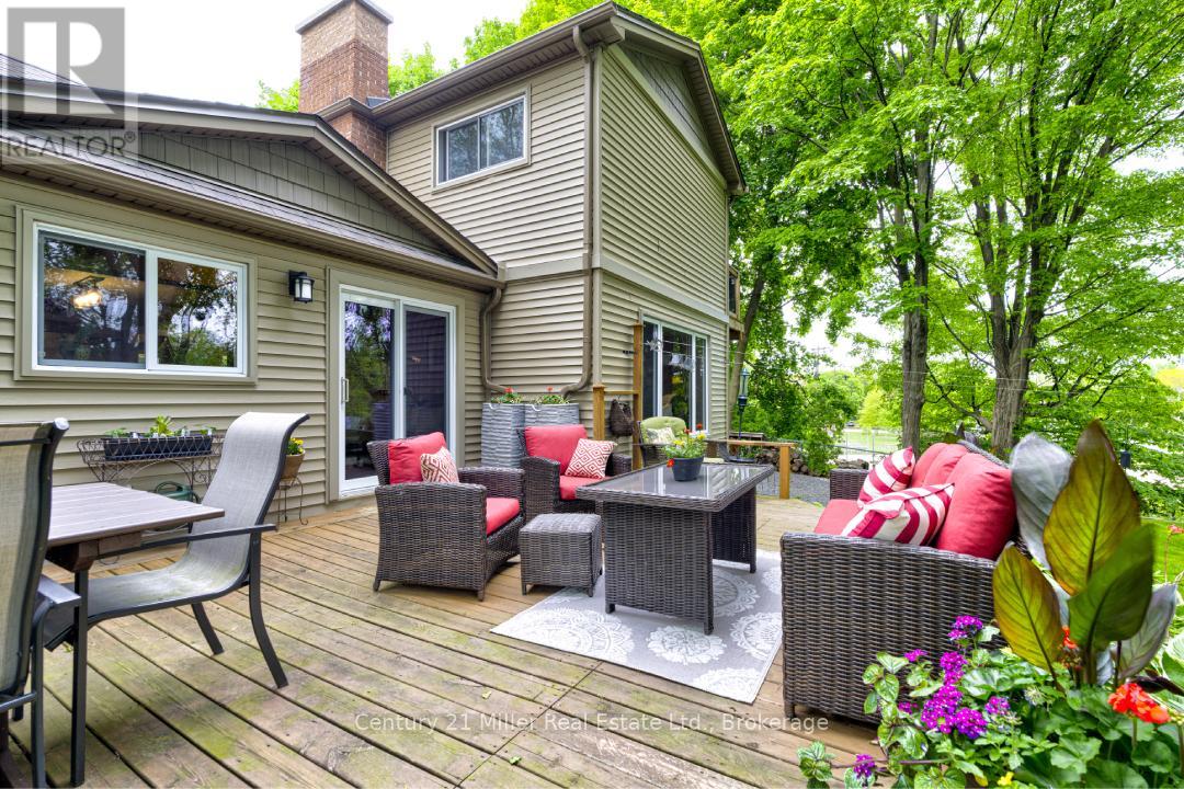 93 #8 Highway, Hamilton, Ontario  L9H 4V6 - Photo 38 - X12181043