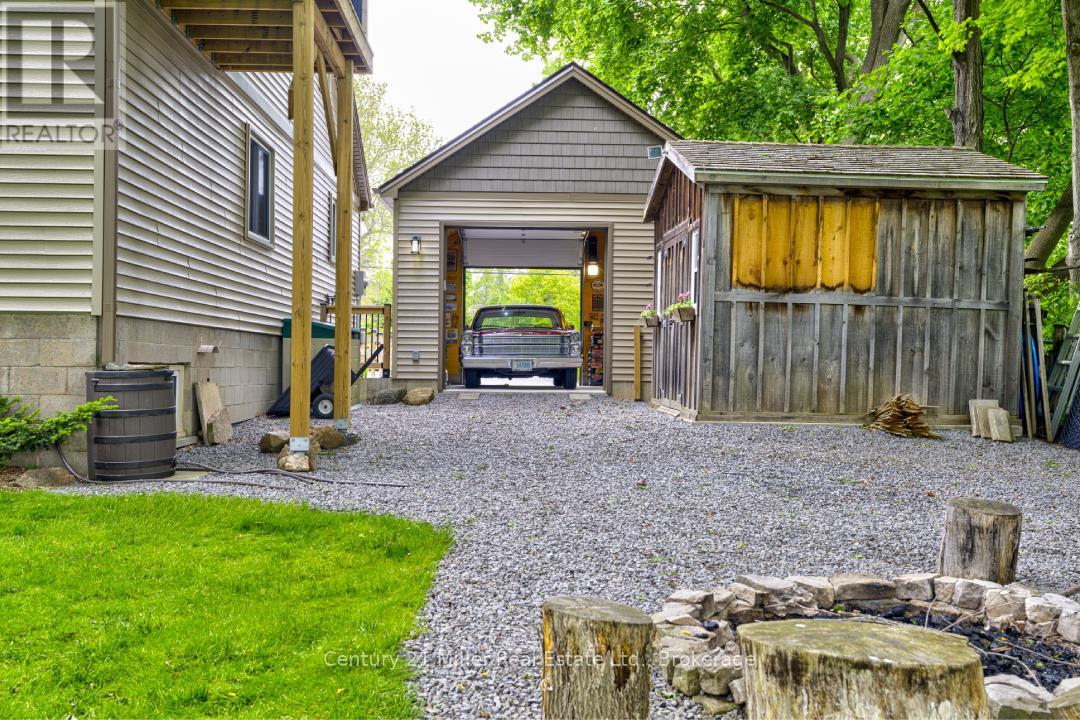 93 #8 Highway, Hamilton, Ontario  L9H 4V6 - Photo 42 - X12181043