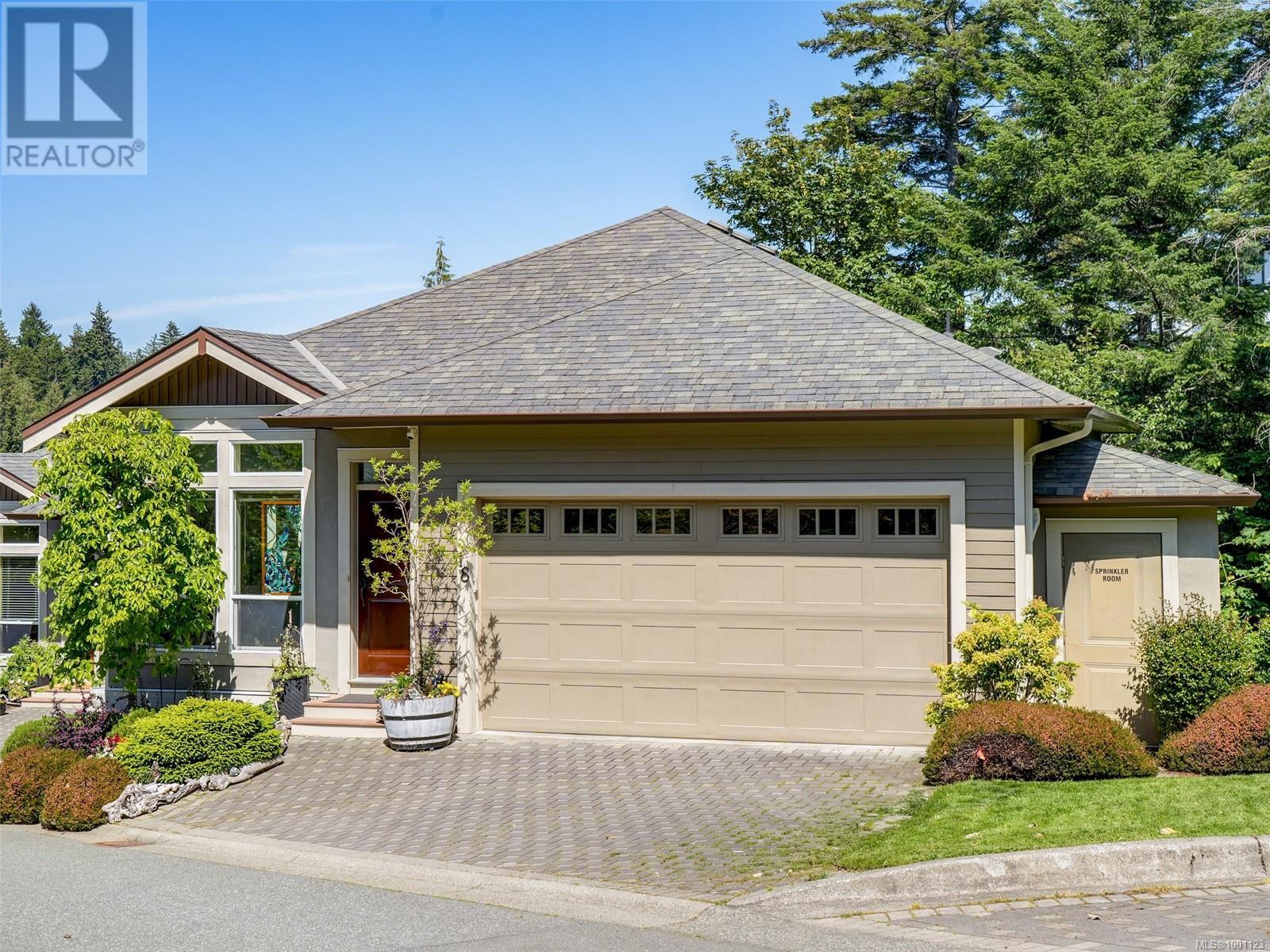 Property at 18 551 Bezanton Way image 1