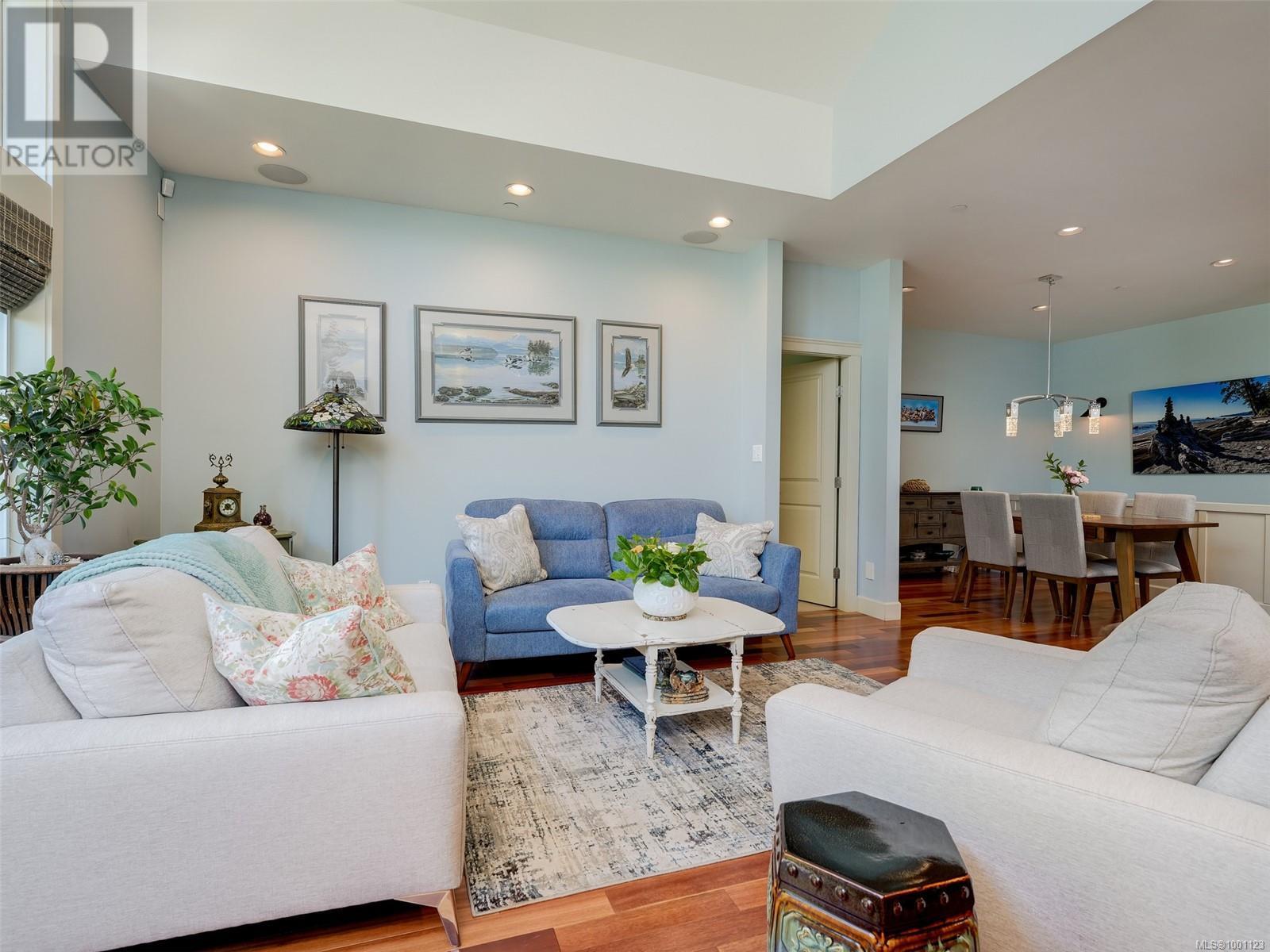 Property at 18 551 Bezanton Way image 4