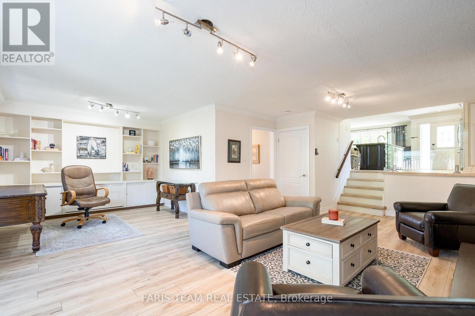 47 Springhome Road, Barrie, Ontario  L4N 2W6 - Photo 14 - S12180801