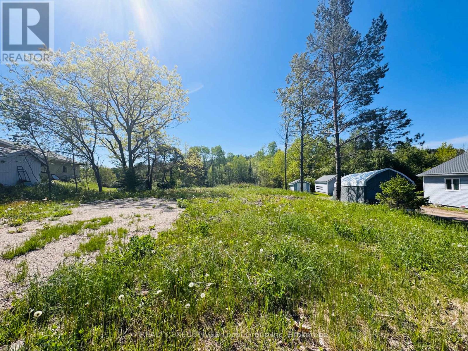 91 Memorial Park Drive E, Powassan, Ontario  P0H 1Z0 - Photo 6 - X12180944